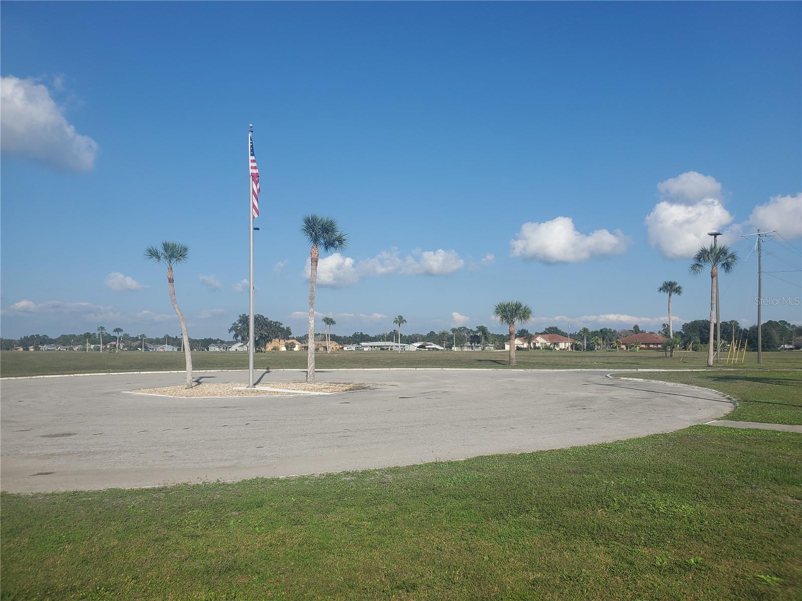 INDIAN LAKE ESTATES - Land
