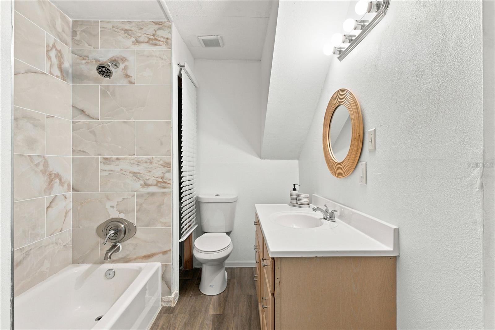 HERNANDO BEACH - Residential