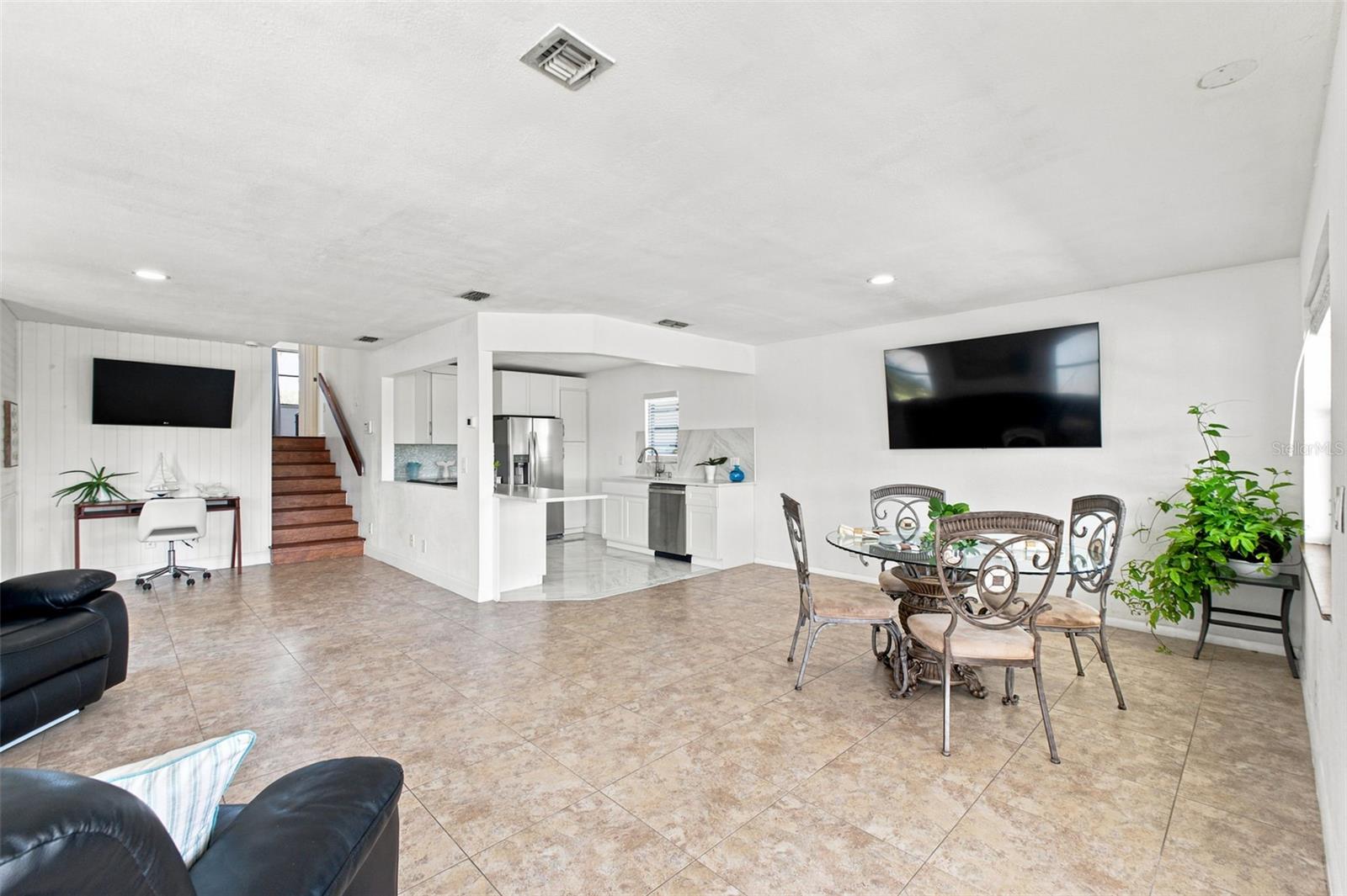 HERNANDO BEACH - Residential