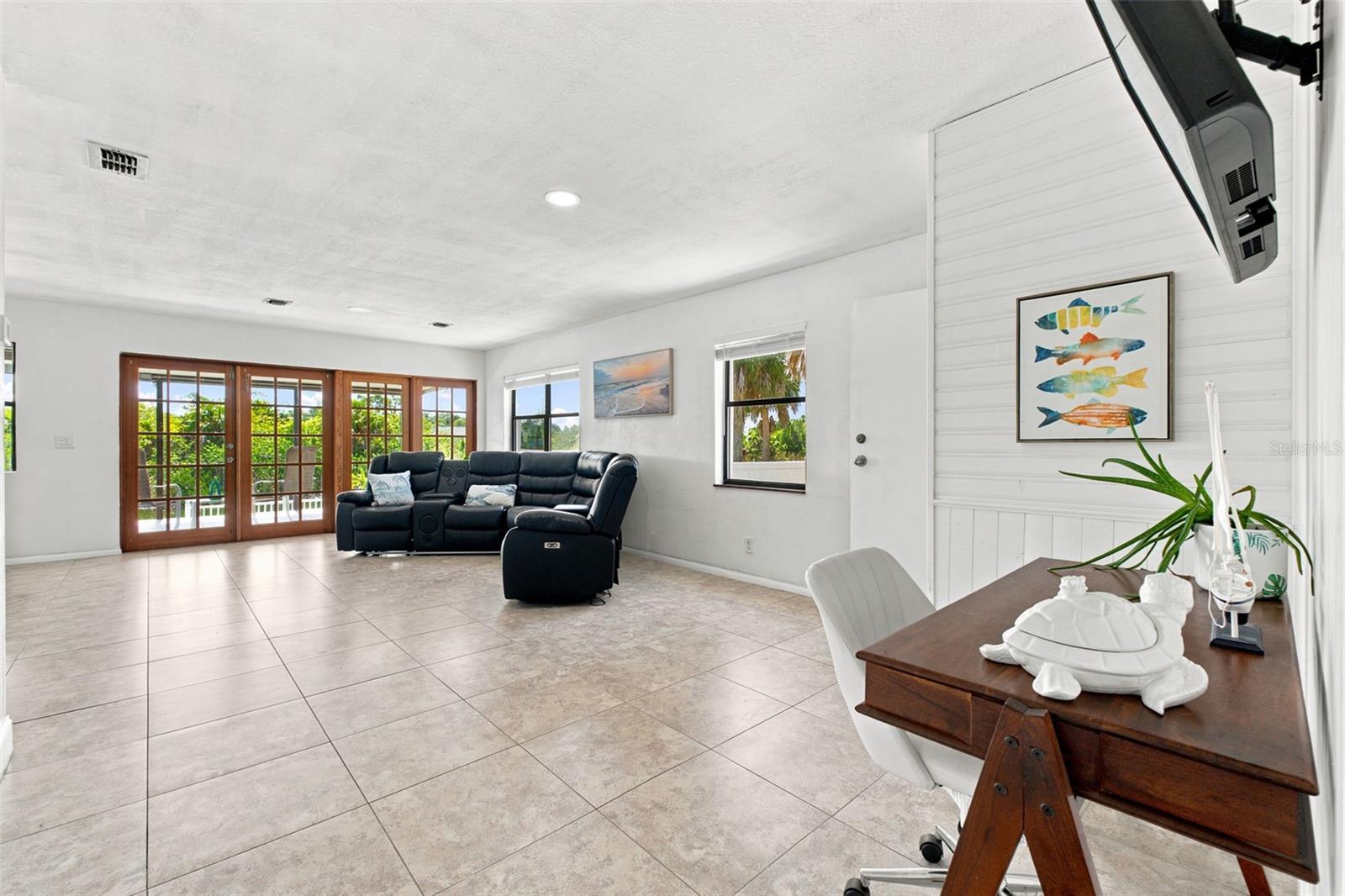 HERNANDO BEACH - Residential
