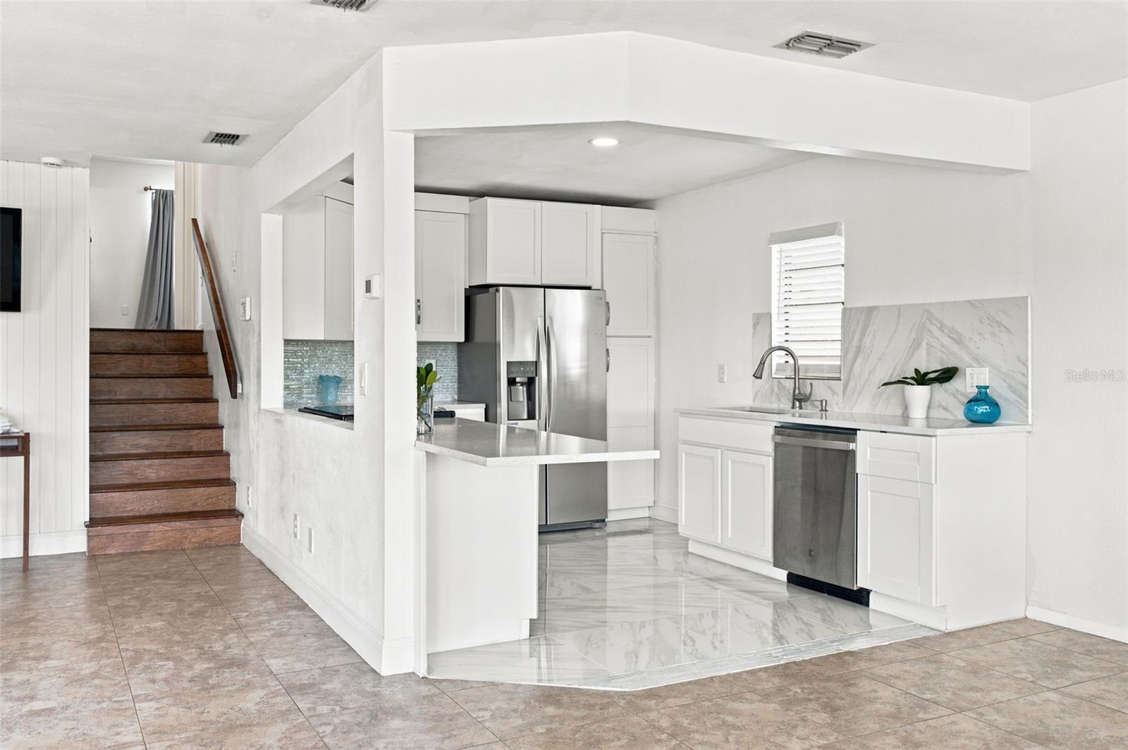 HERNANDO BEACH - Residential