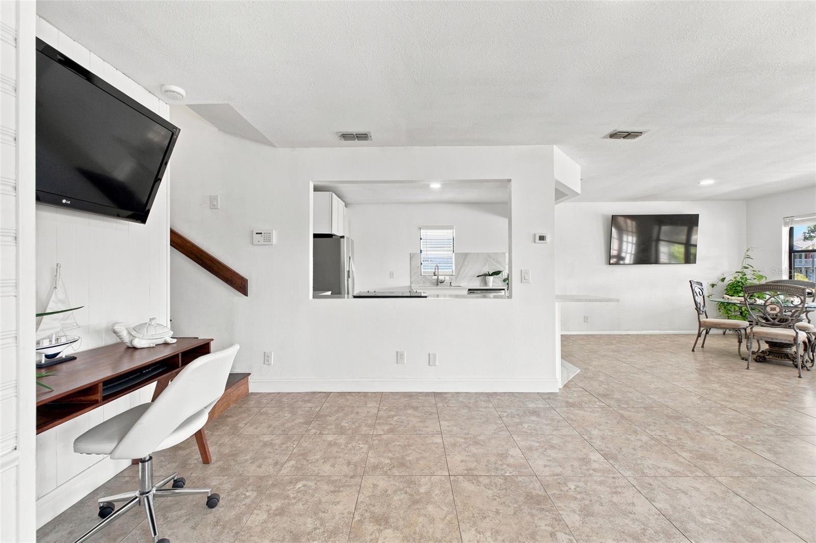 HERNANDO BEACH - Residential