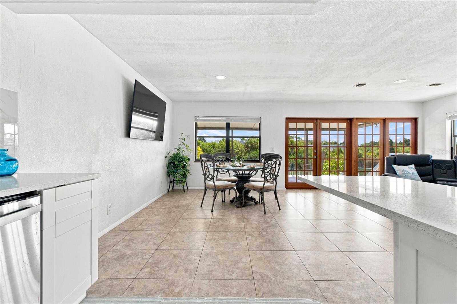 HERNANDO BEACH - Residential