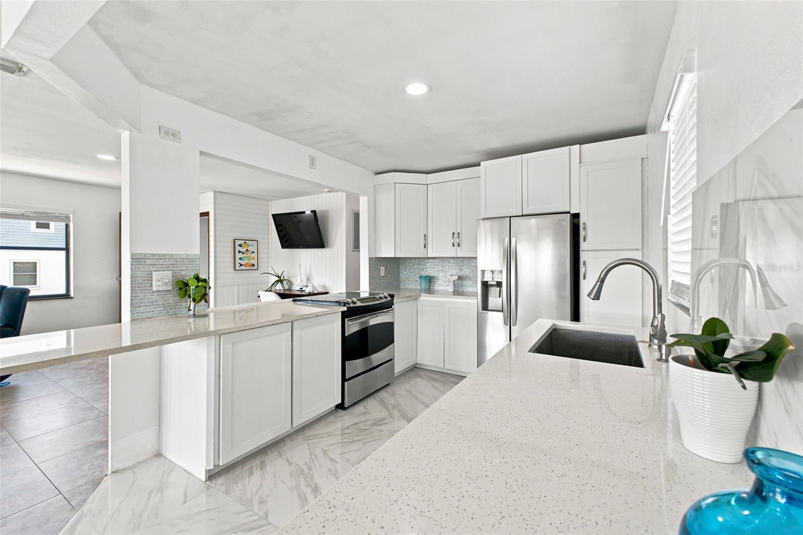 HERNANDO BEACH - Residential