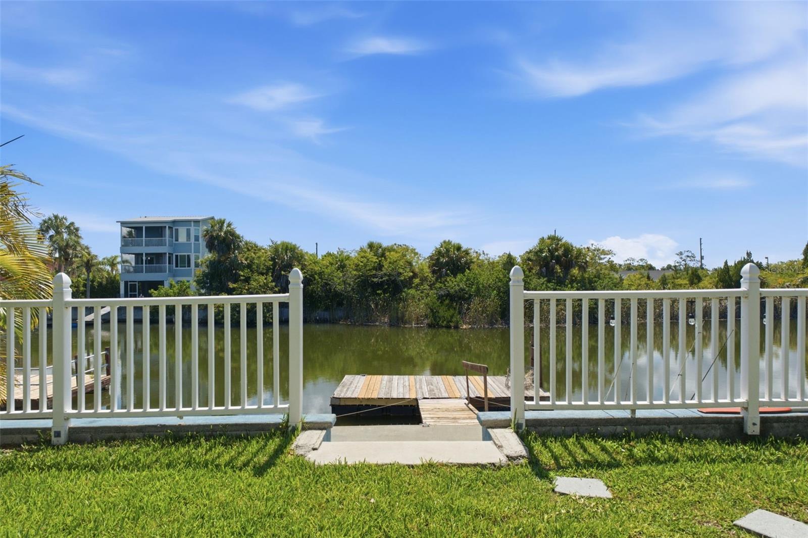 HERNANDO BEACH - Residential