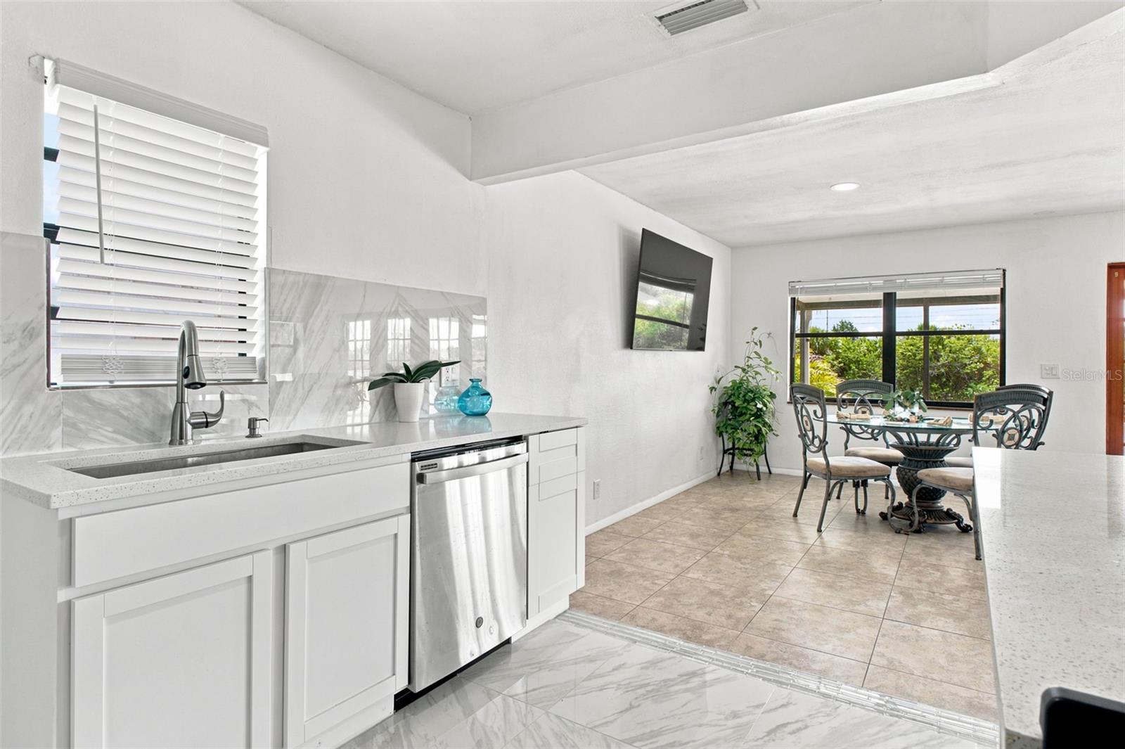 HERNANDO BEACH - Residential