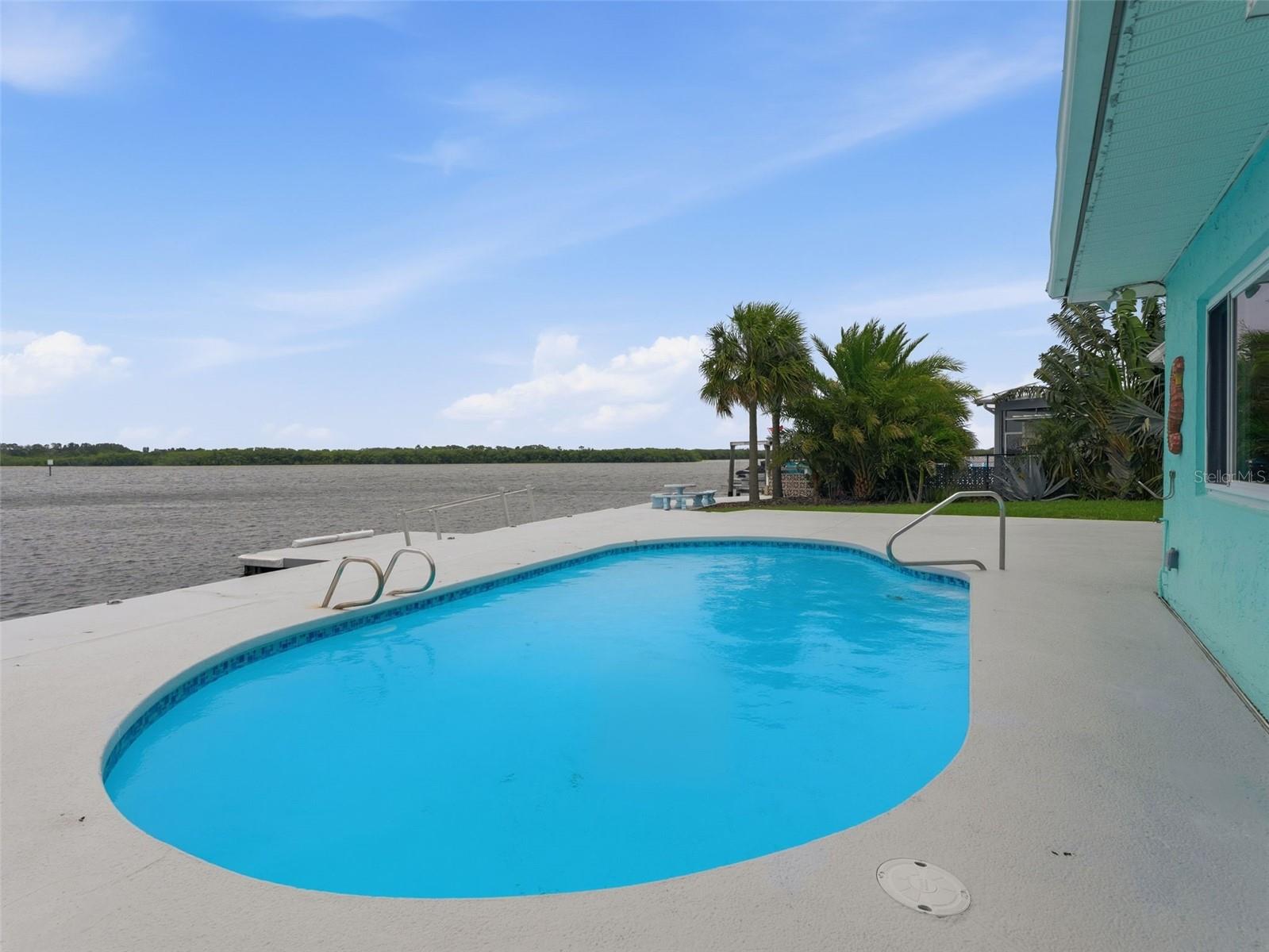 FLOR A MAR - Residential