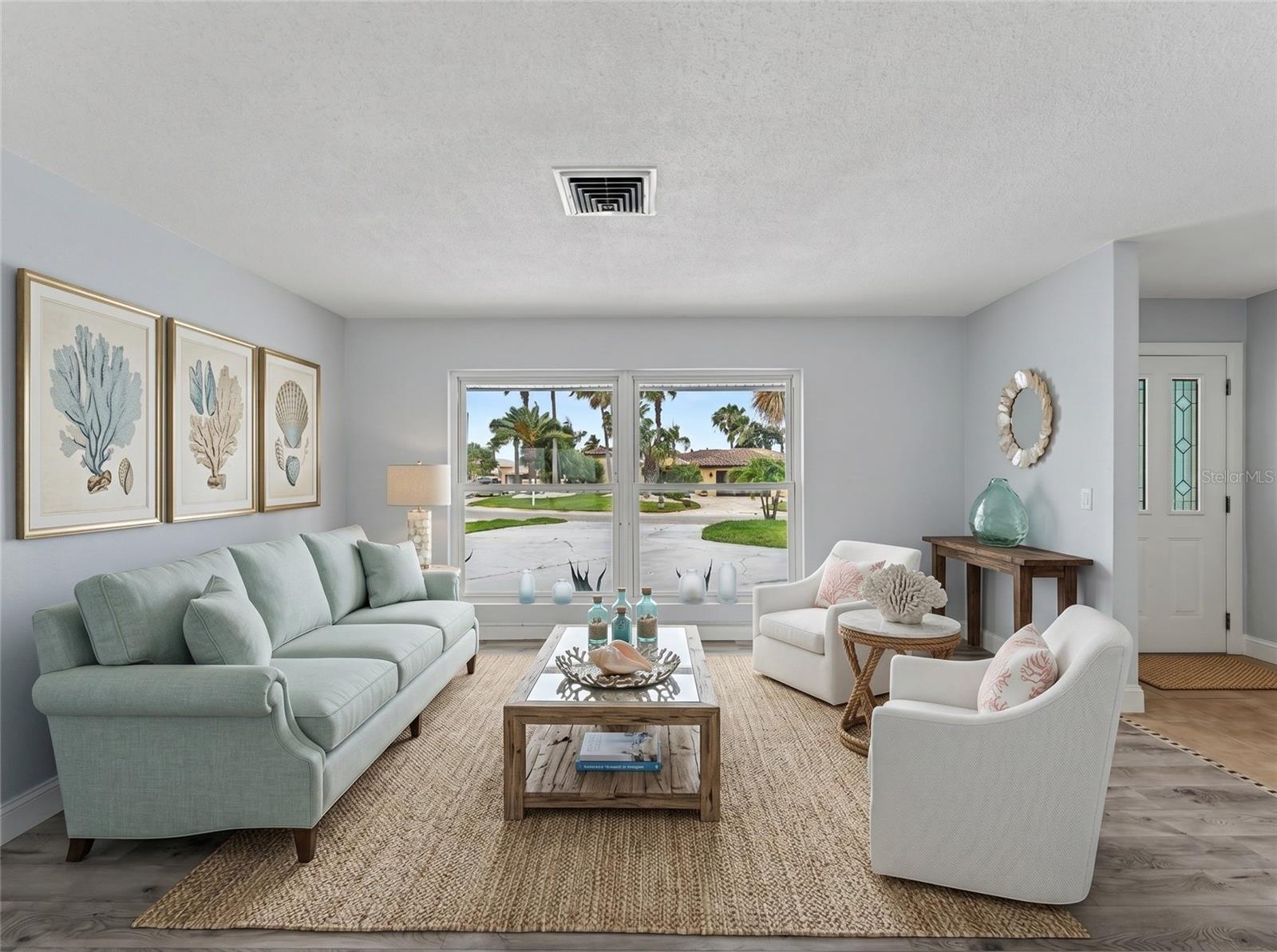 FLOR A MAR - Residential