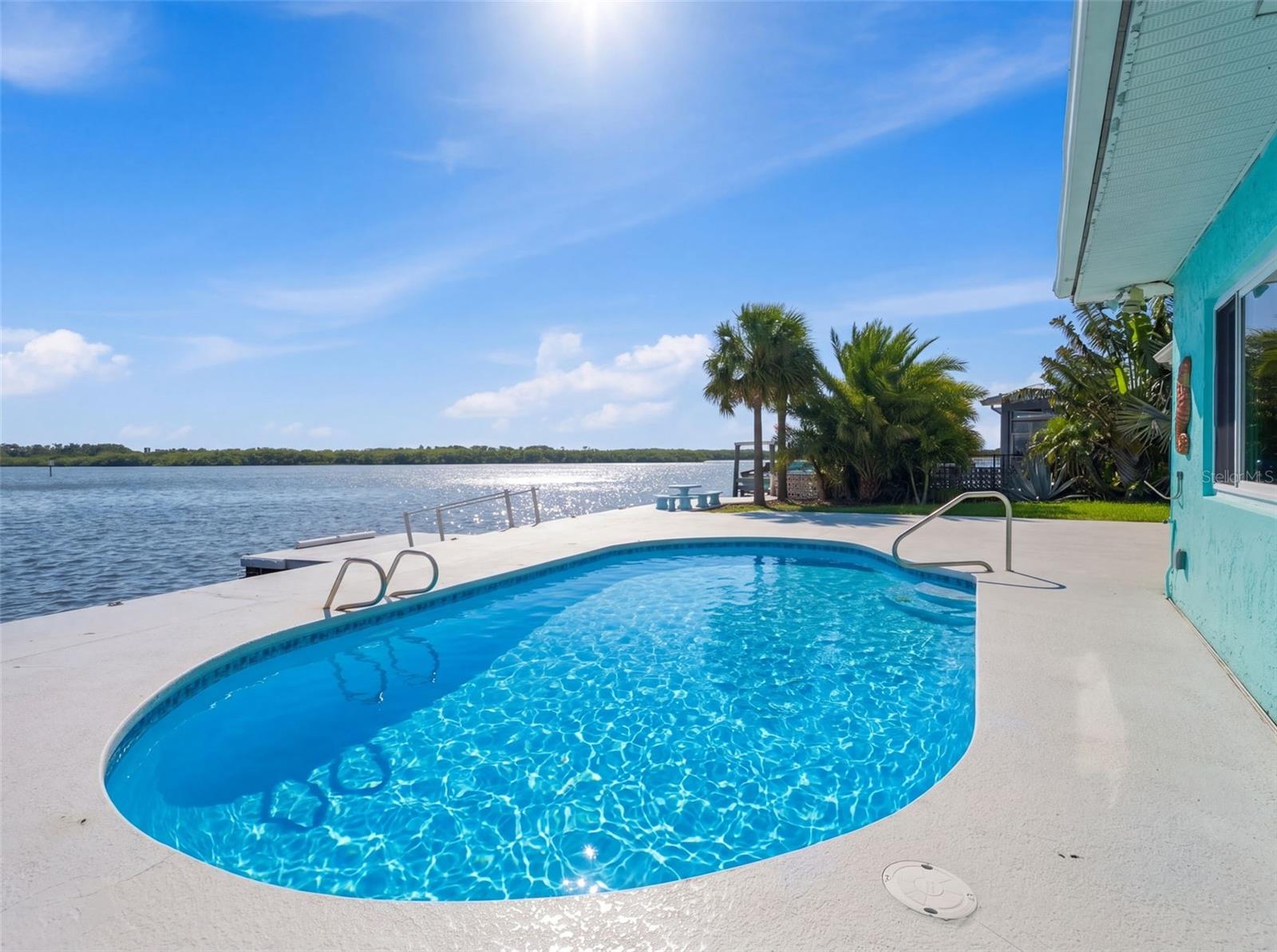 FLOR A MAR - Residential