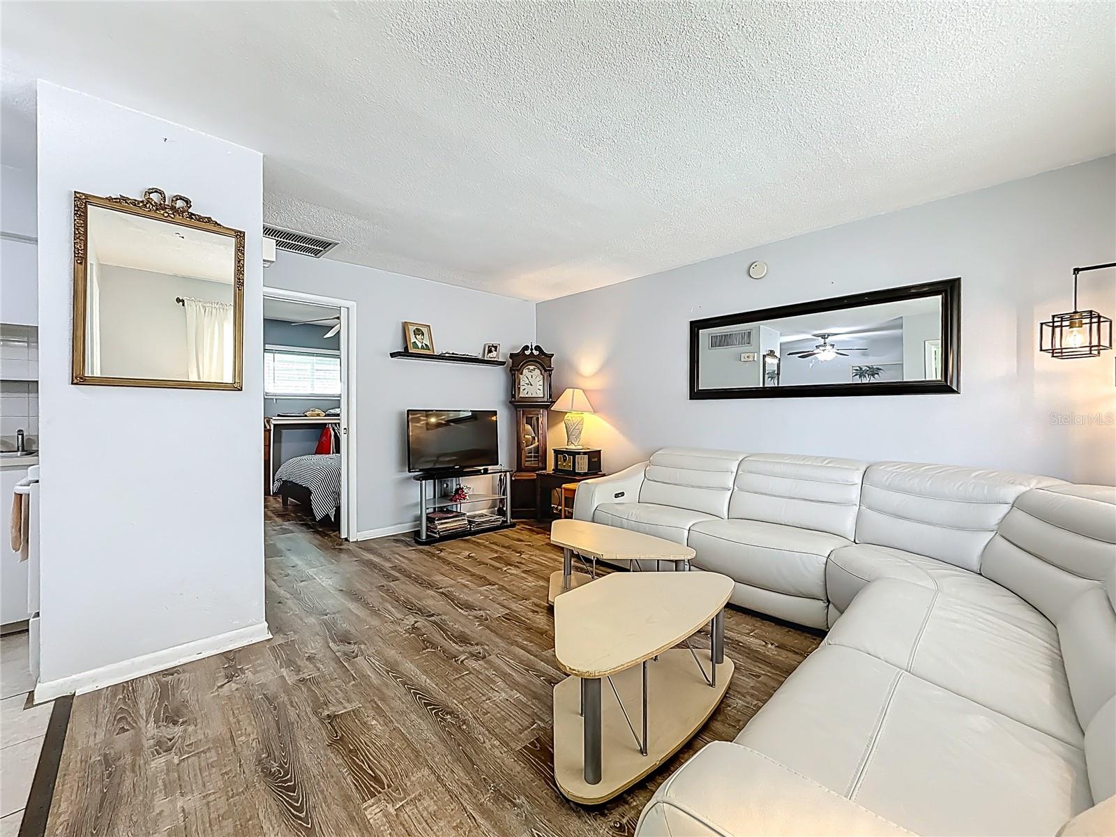 SHANGRI-LA APT PARK - Residential