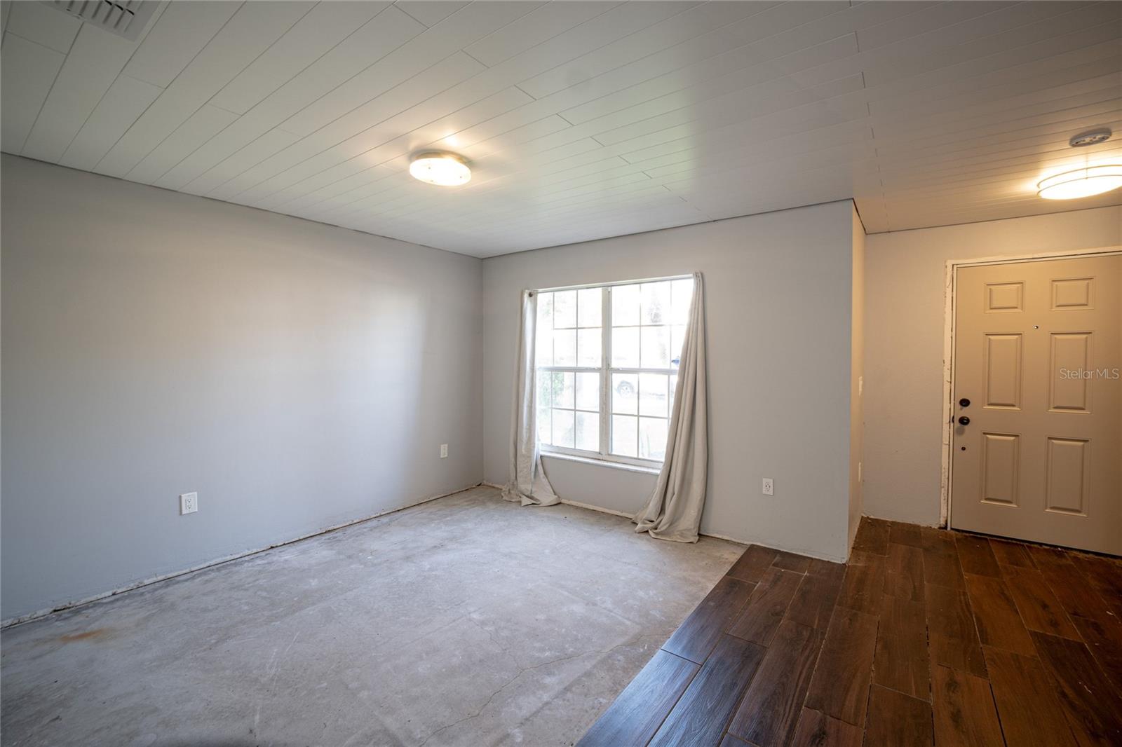 WAVERLEE WOODS UNIT 1 - Residential