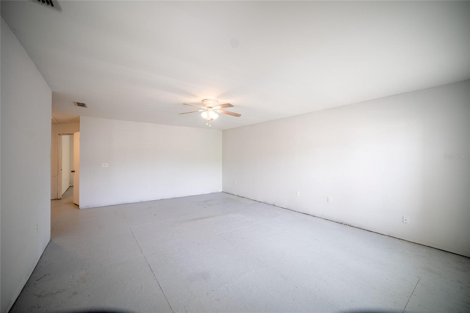 WAVERLEE WOODS UNIT 1 - Residential