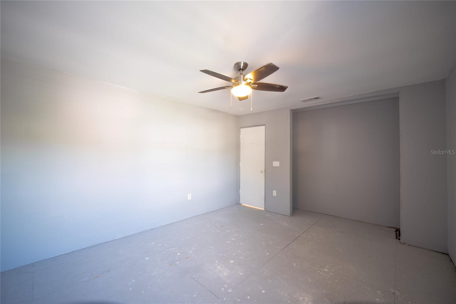 WAVERLEE WOODS UNIT 1 - Residential