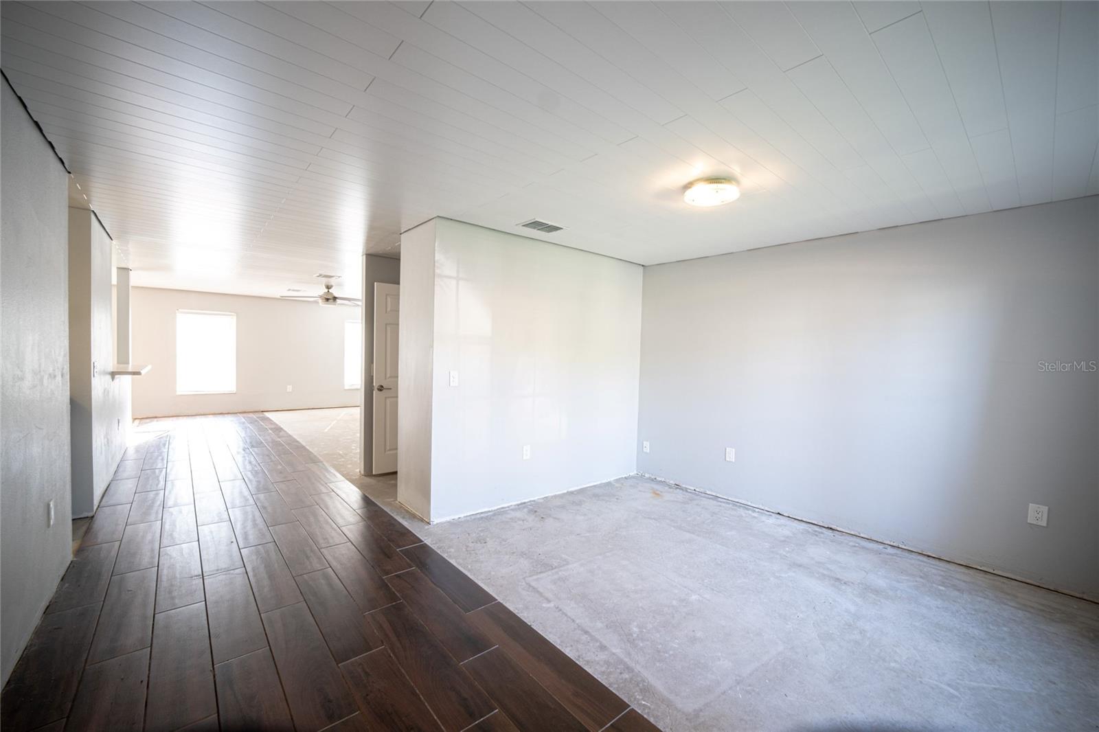 WAVERLEE WOODS UNIT 1 - Residential