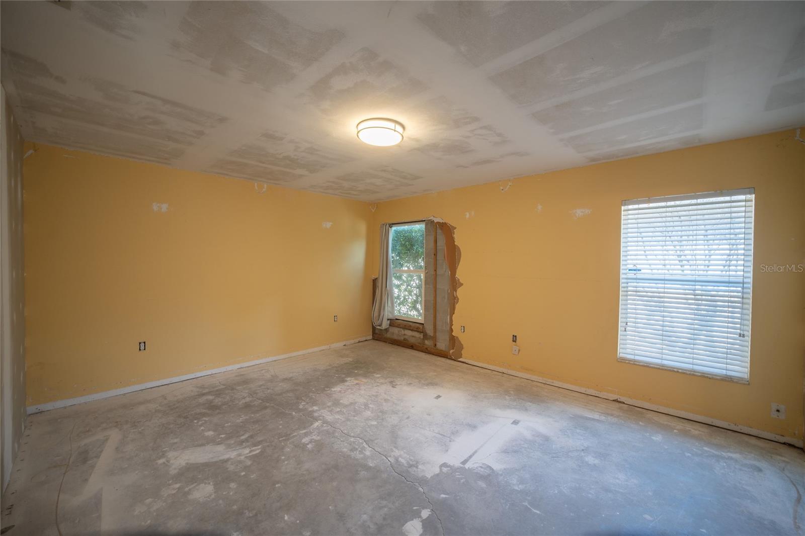WAVERLEE WOODS UNIT 1 - Residential