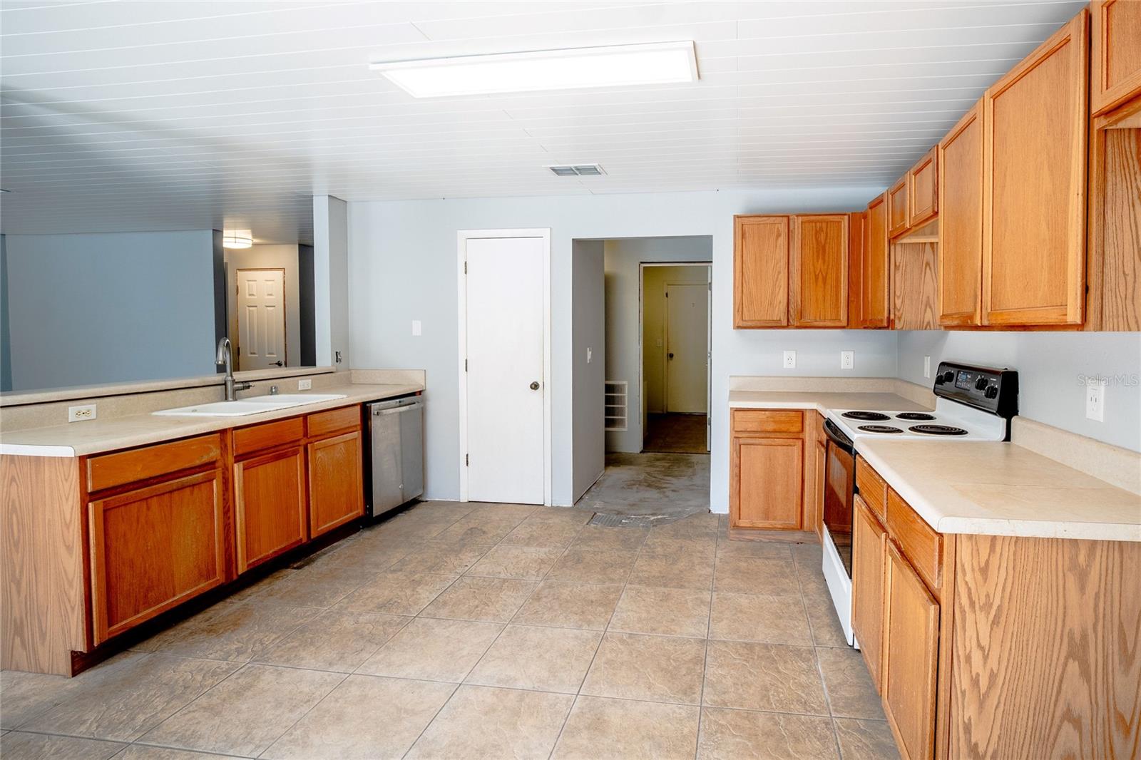 WAVERLEE WOODS UNIT 1 - Residential