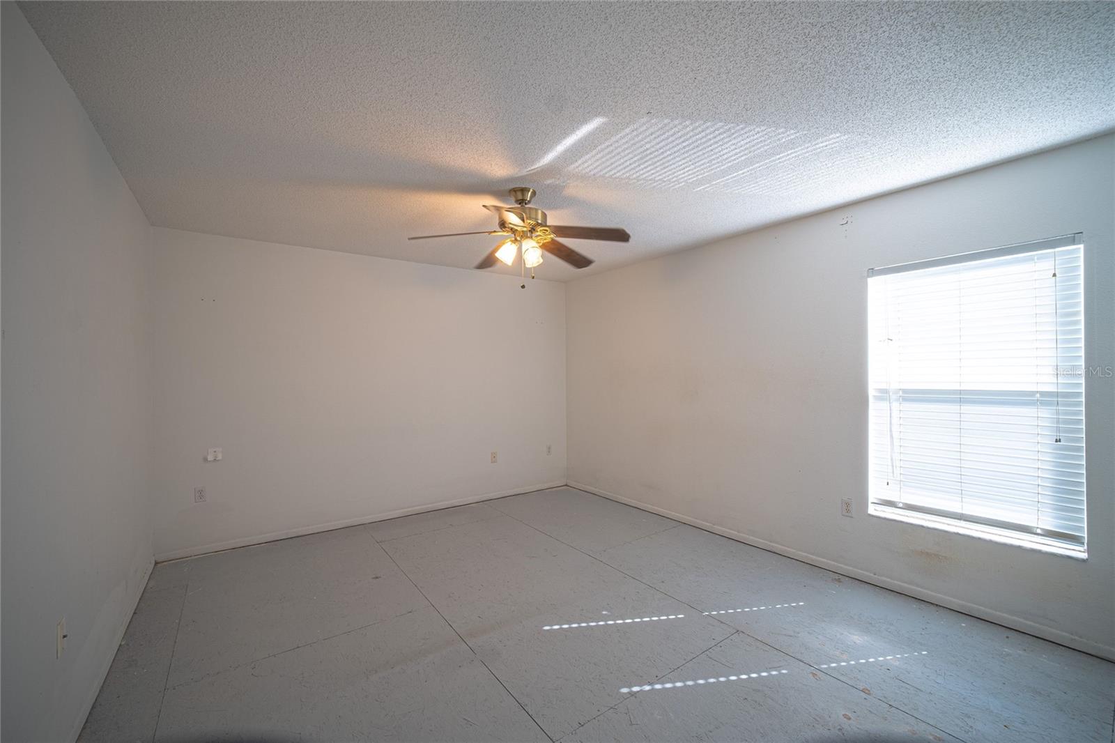 WAVERLEE WOODS UNIT 1 - Residential