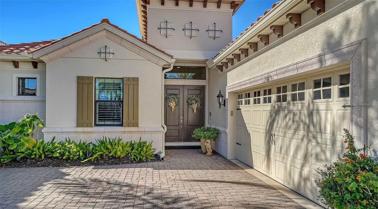 COUNTRY CLUB EAST AT LAKEWD RNCH TT - Residential