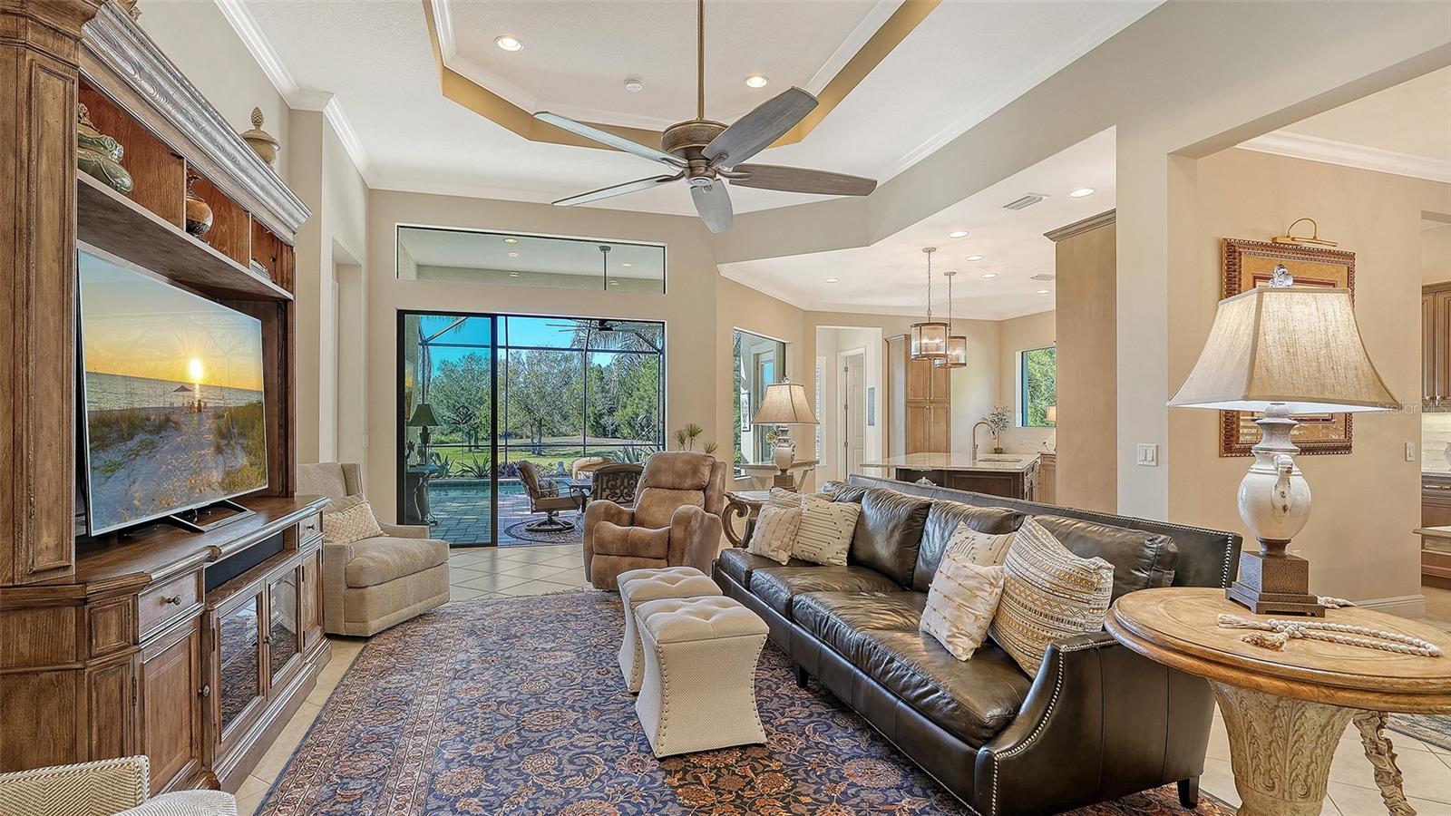 COUNTRY CLUB EAST AT LAKEWD RNCH TT - Residential