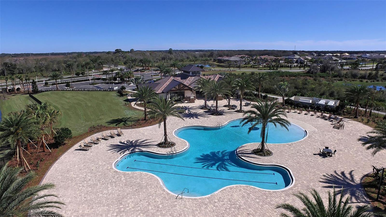 COUNTRY CLUB EAST AT LAKEWD RNCH TT - Residential
