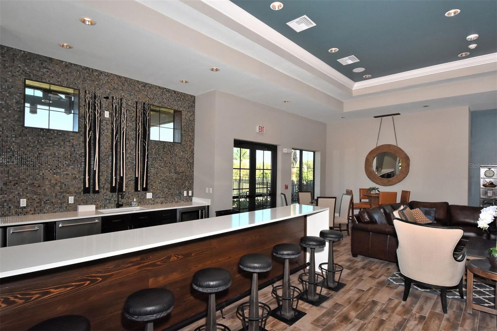 COUNTRY CLUB EAST AT LAKEWD RNCH TT - Residential
