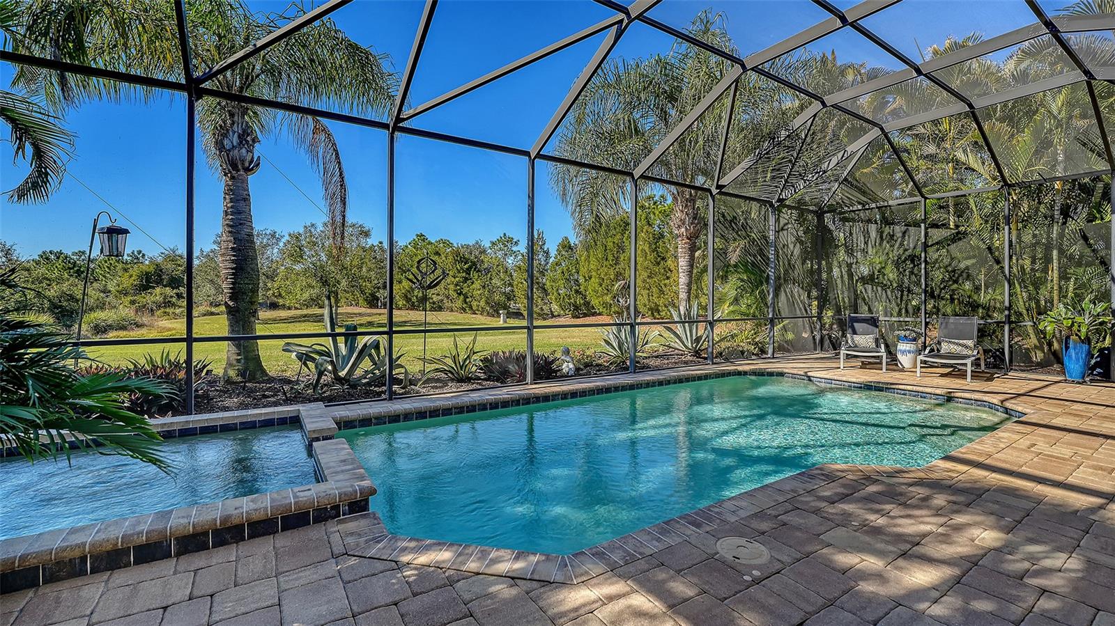 COUNTRY CLUB EAST AT LAKEWD RNCH TT - Residential