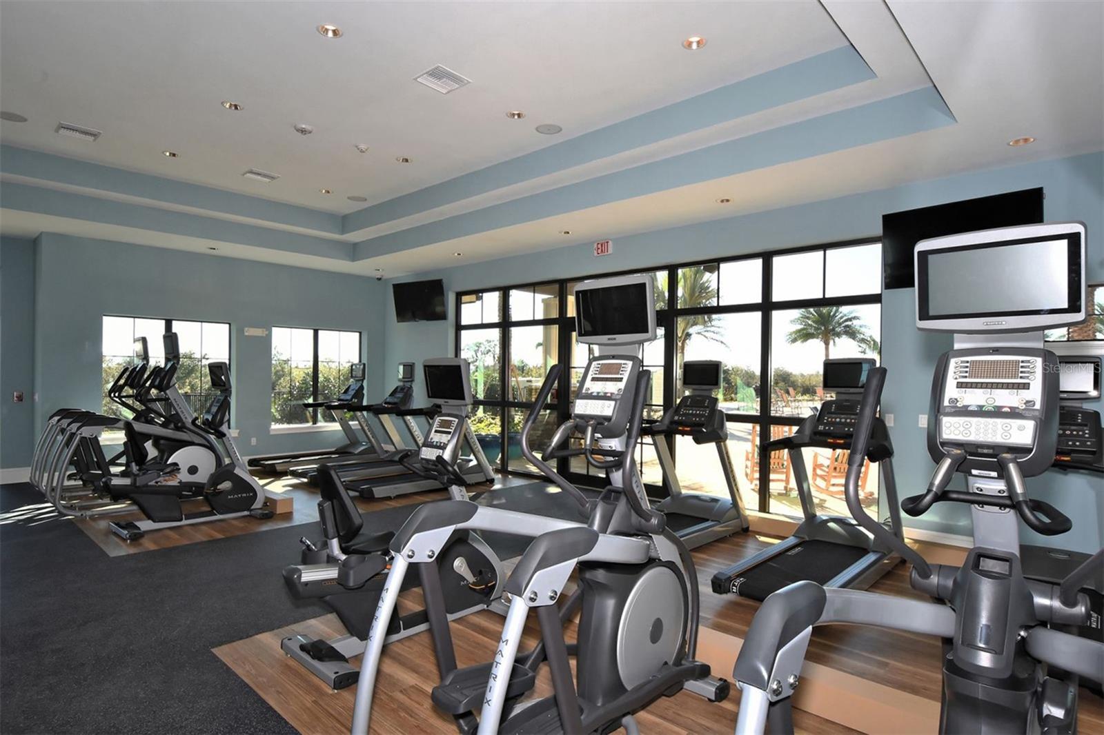 COUNTRY CLUB EAST AT LAKEWD RNCH TT - Residential