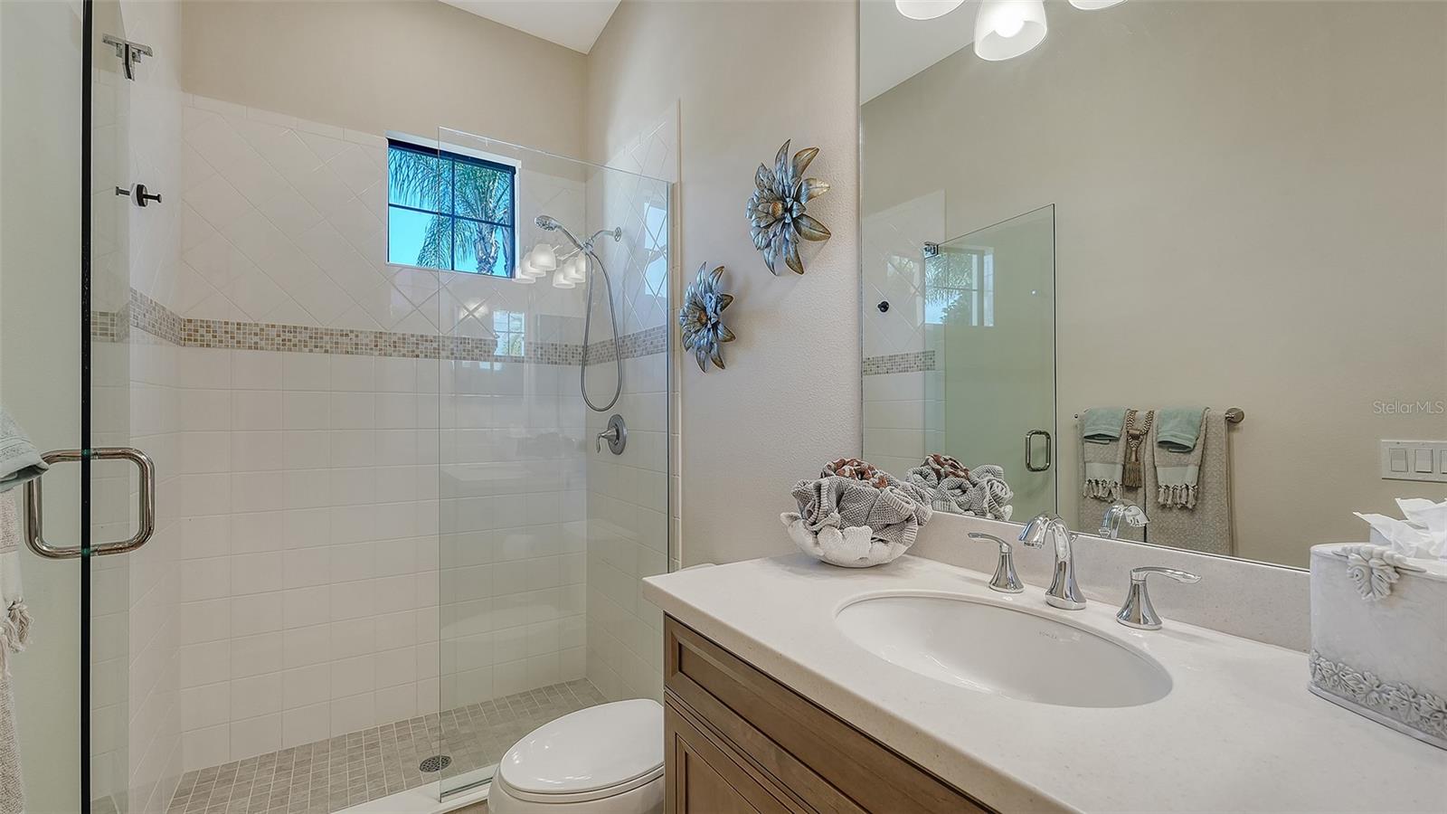 COUNTRY CLUB EAST AT LAKEWD RNCH TT - Residential