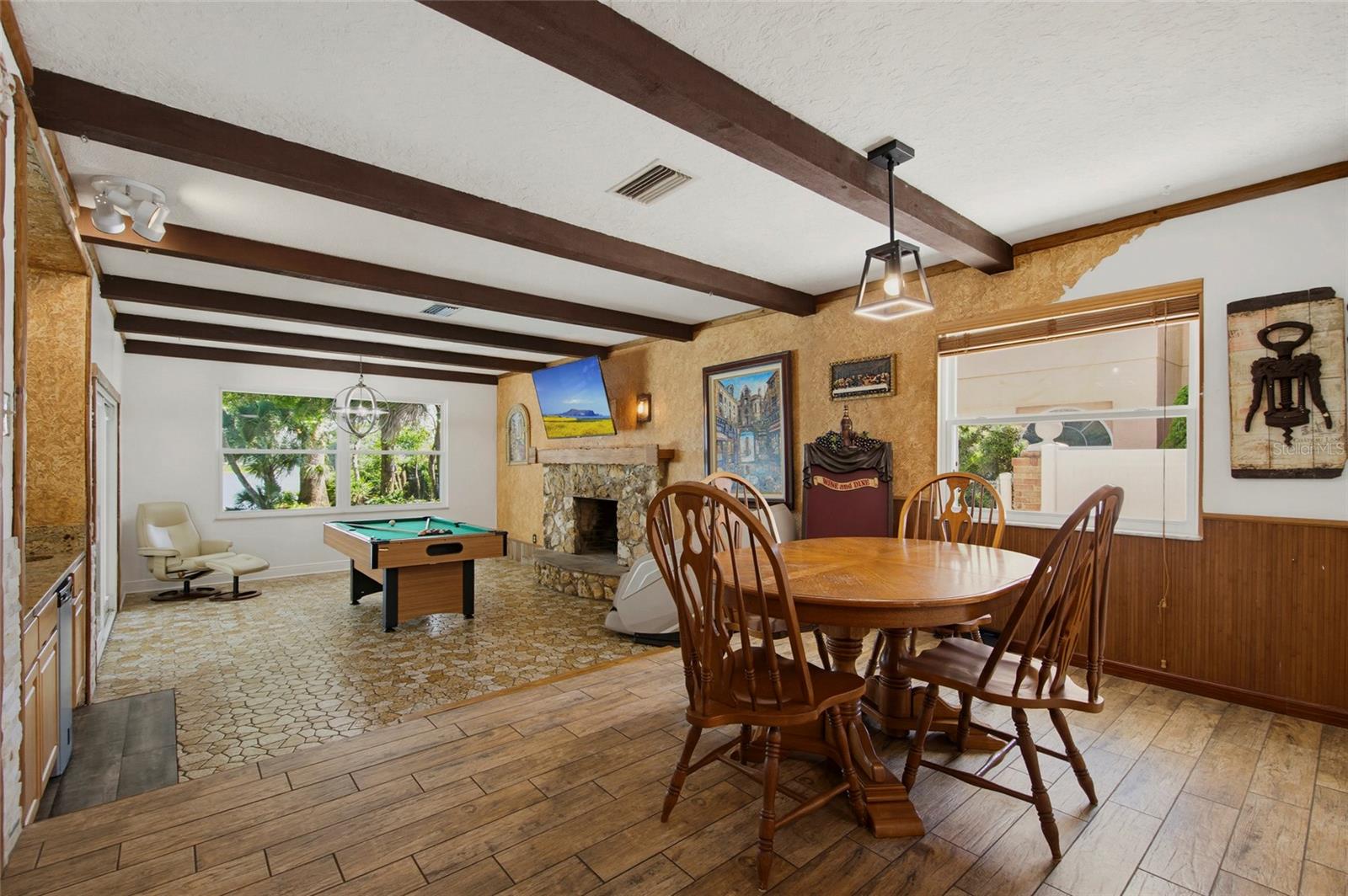 SPRING LAKE HILLS - Residential