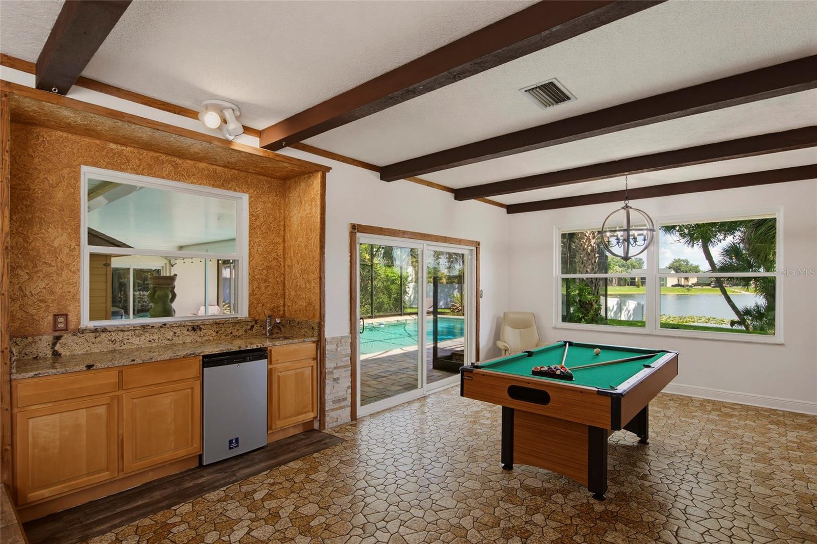 SPRING LAKE HILLS - Residential