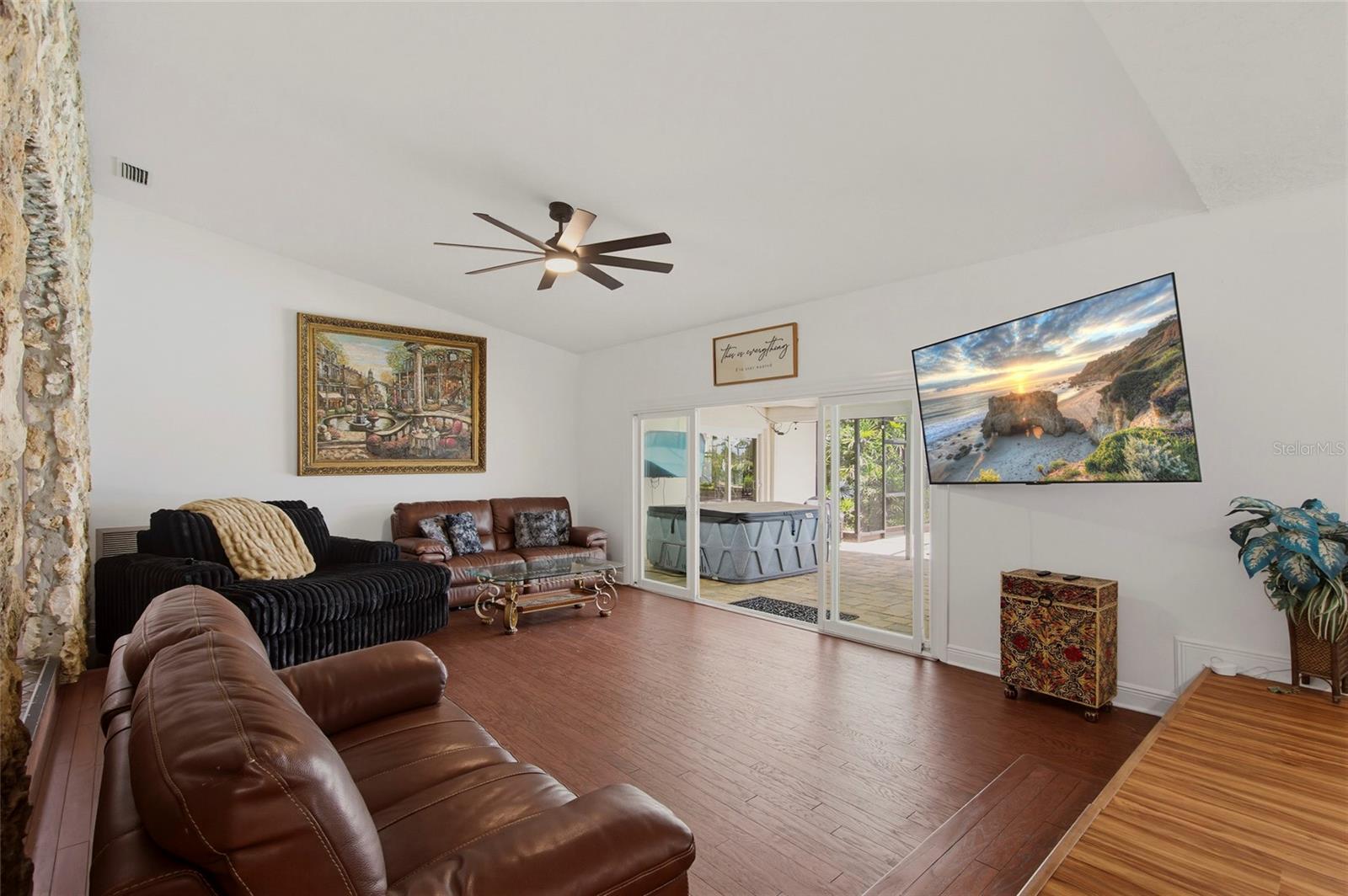 SPRING LAKE HILLS - Residential