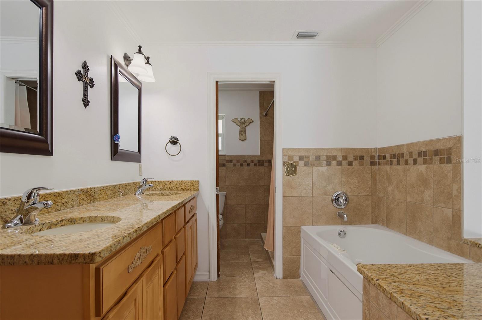 SPRING LAKE HILLS - Residential