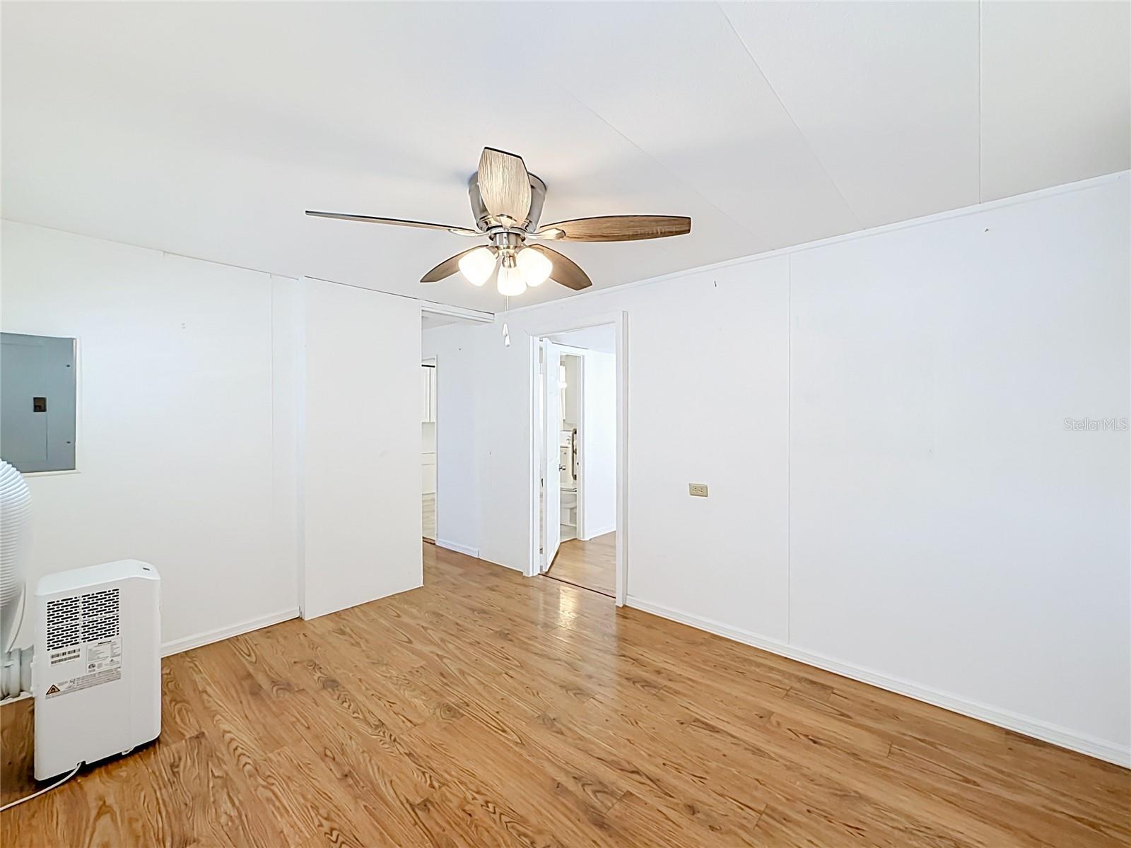 LAKESHORE MOBILE HOME PARK SUB - Residential