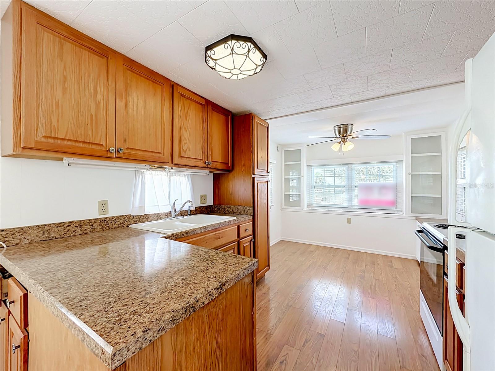 LAKESHORE MOBILE HOME PARK SUB - Residential