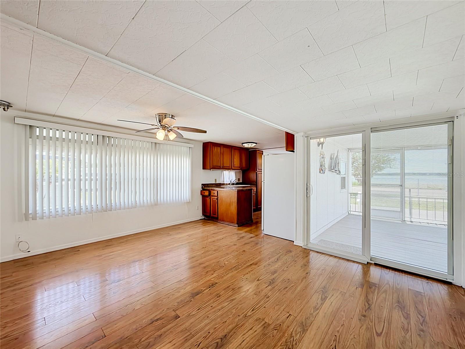 LAKESHORE MOBILE HOME PARK SUB - Residential