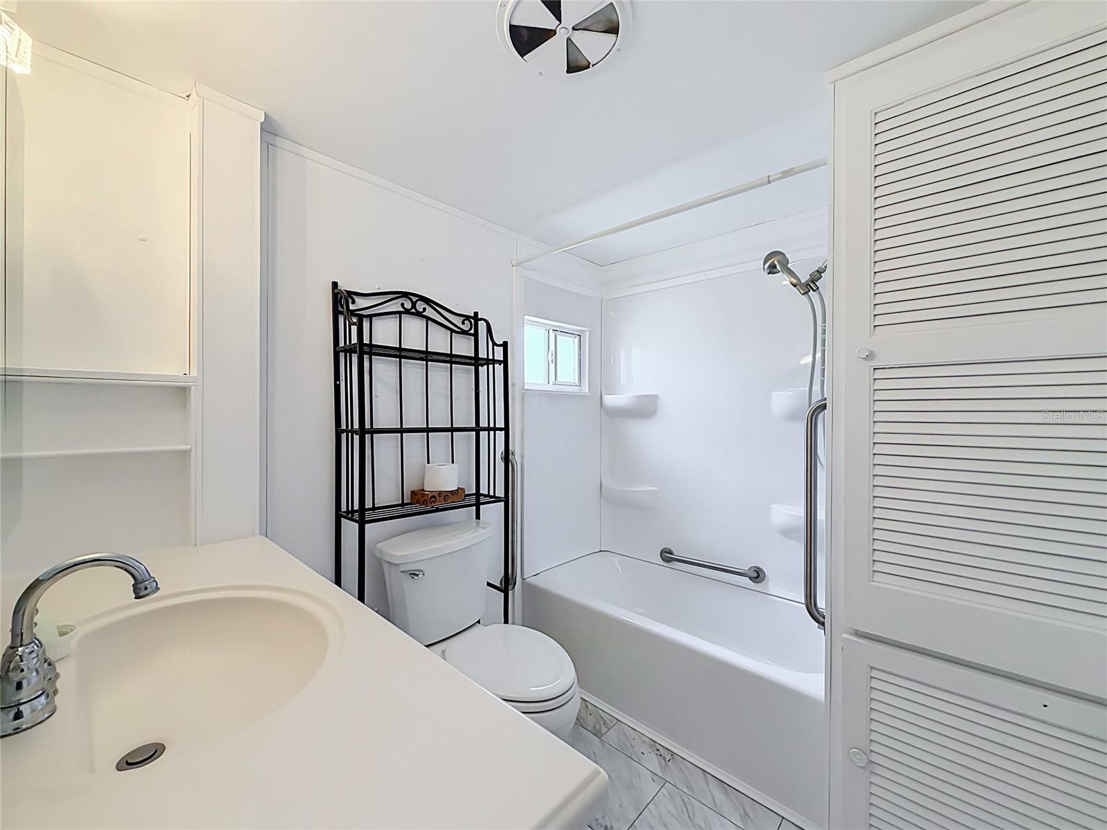 LAKESHORE MOBILE HOME PARK SUB - Residential
