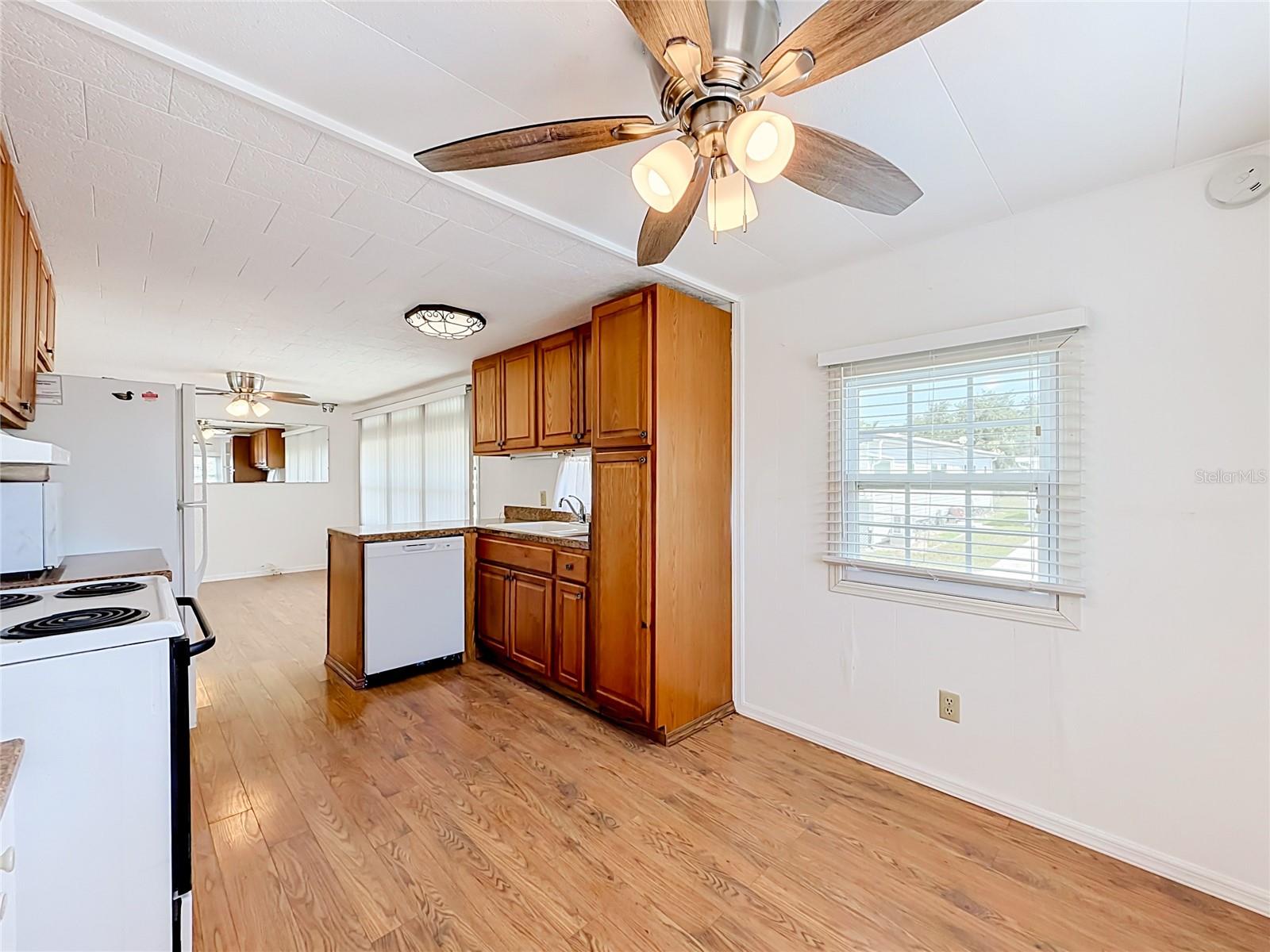 LAKESHORE MOBILE HOME PARK SUB - Residential