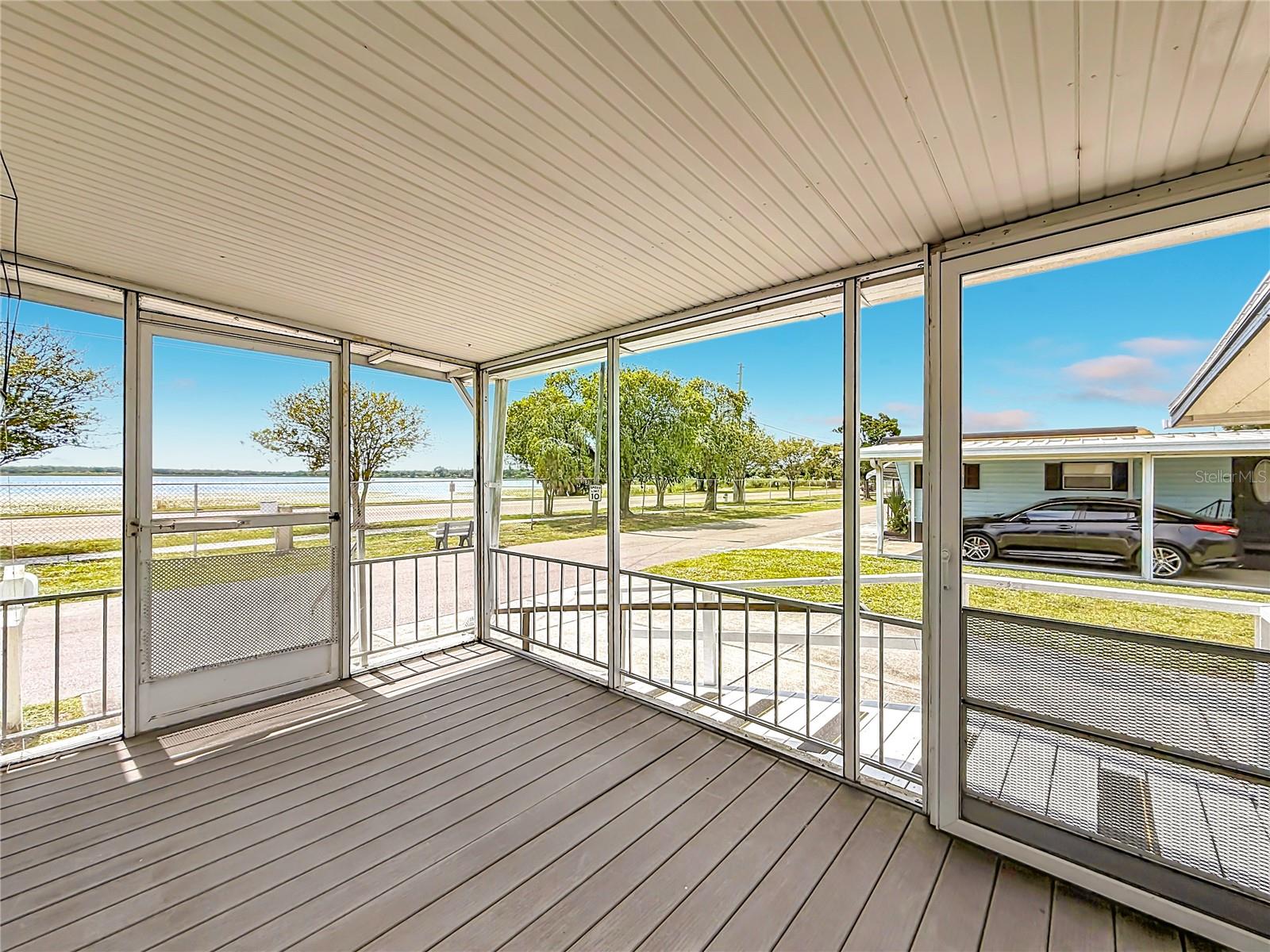 LAKESHORE MOBILE HOME PARK SUB - Residential