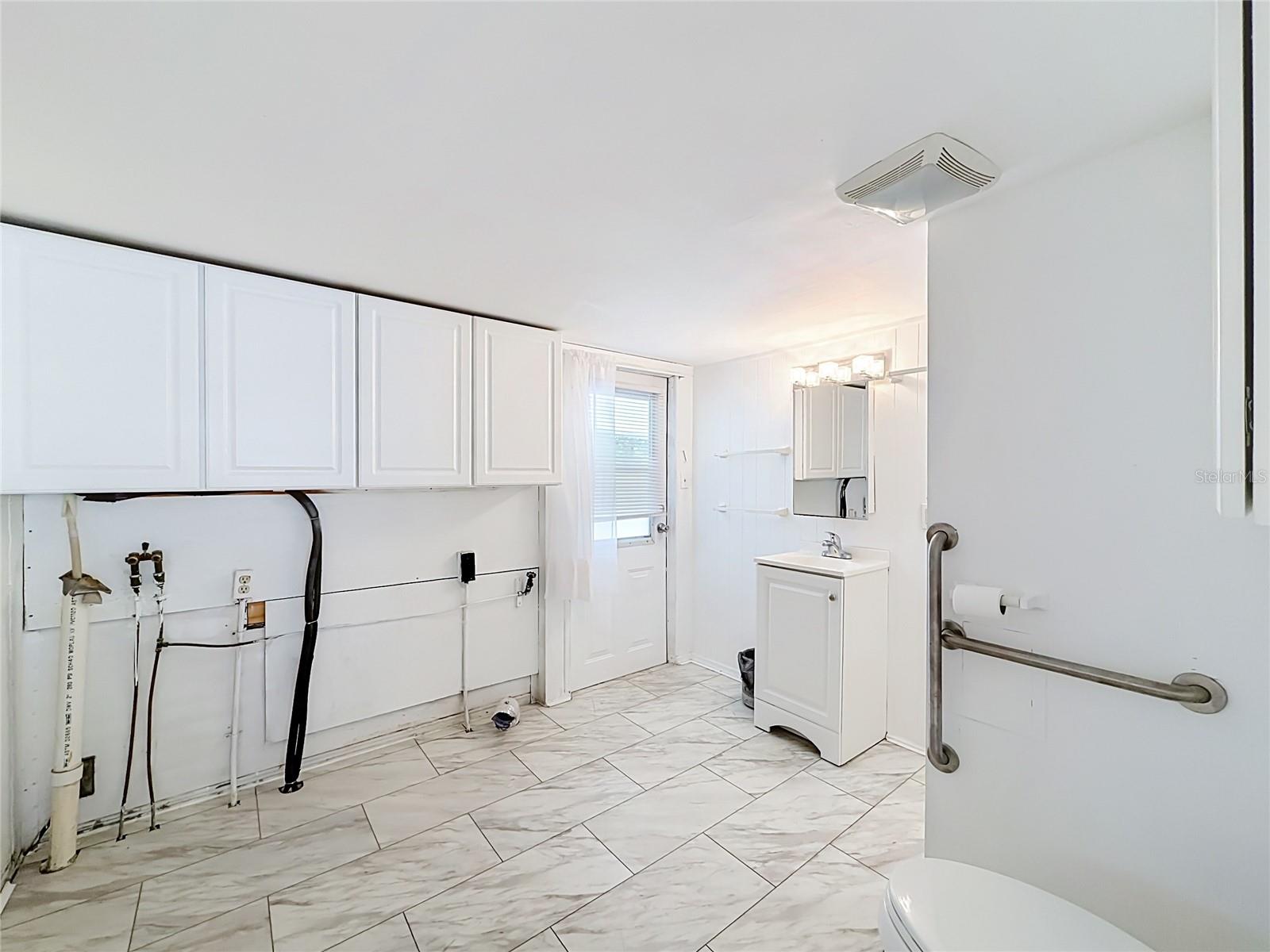 LAKESHORE MOBILE HOME PARK SUB - Residential