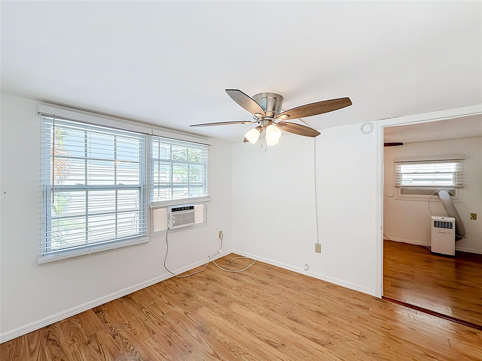 LAKESHORE MOBILE HOME PARK SUB - Residential