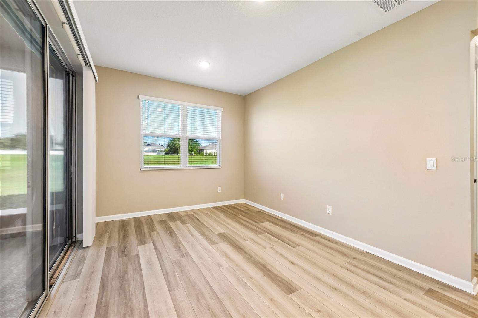 SEASONS/PK HILL - Residential