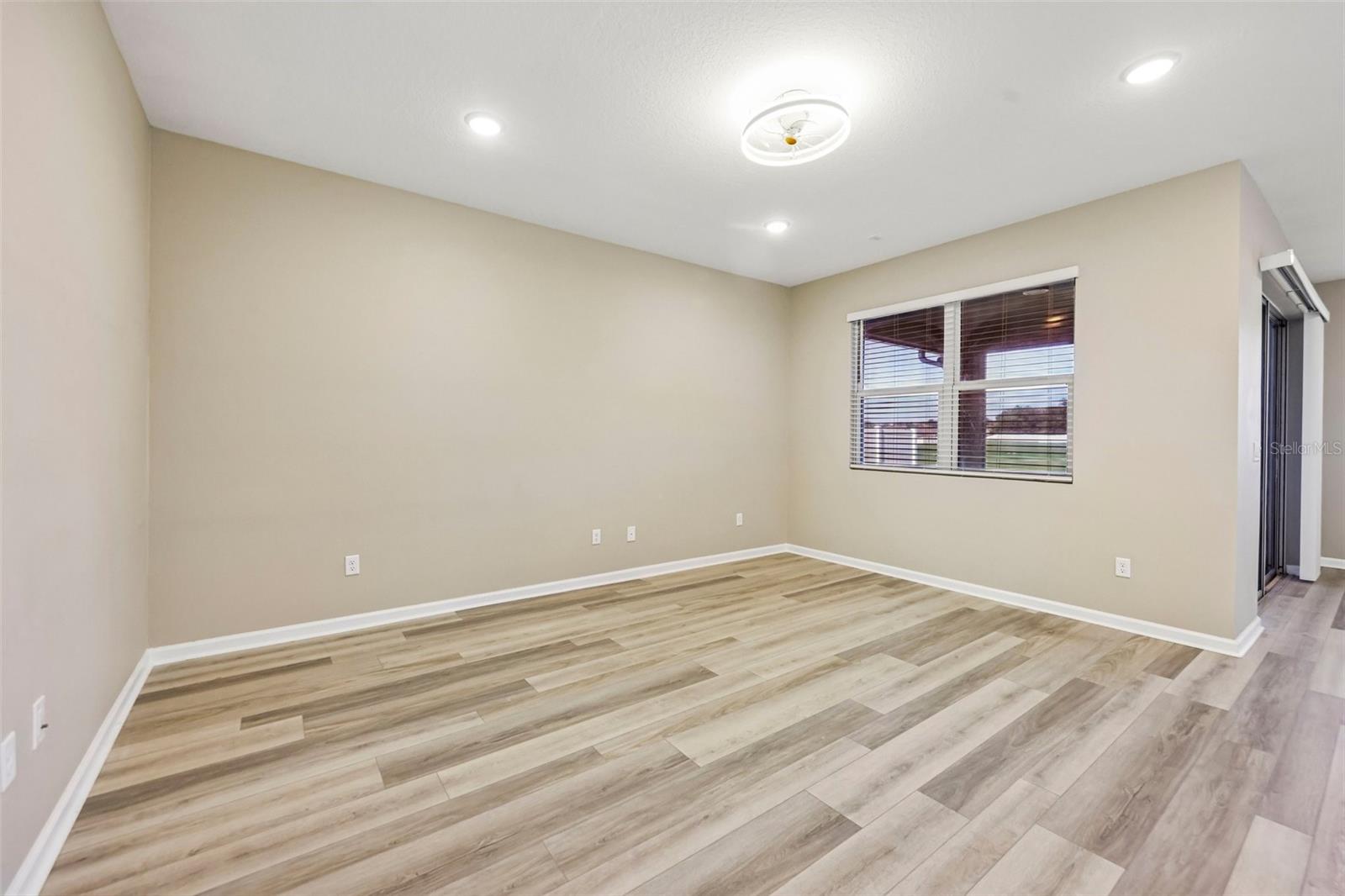SEASONS/PK HILL - Residential