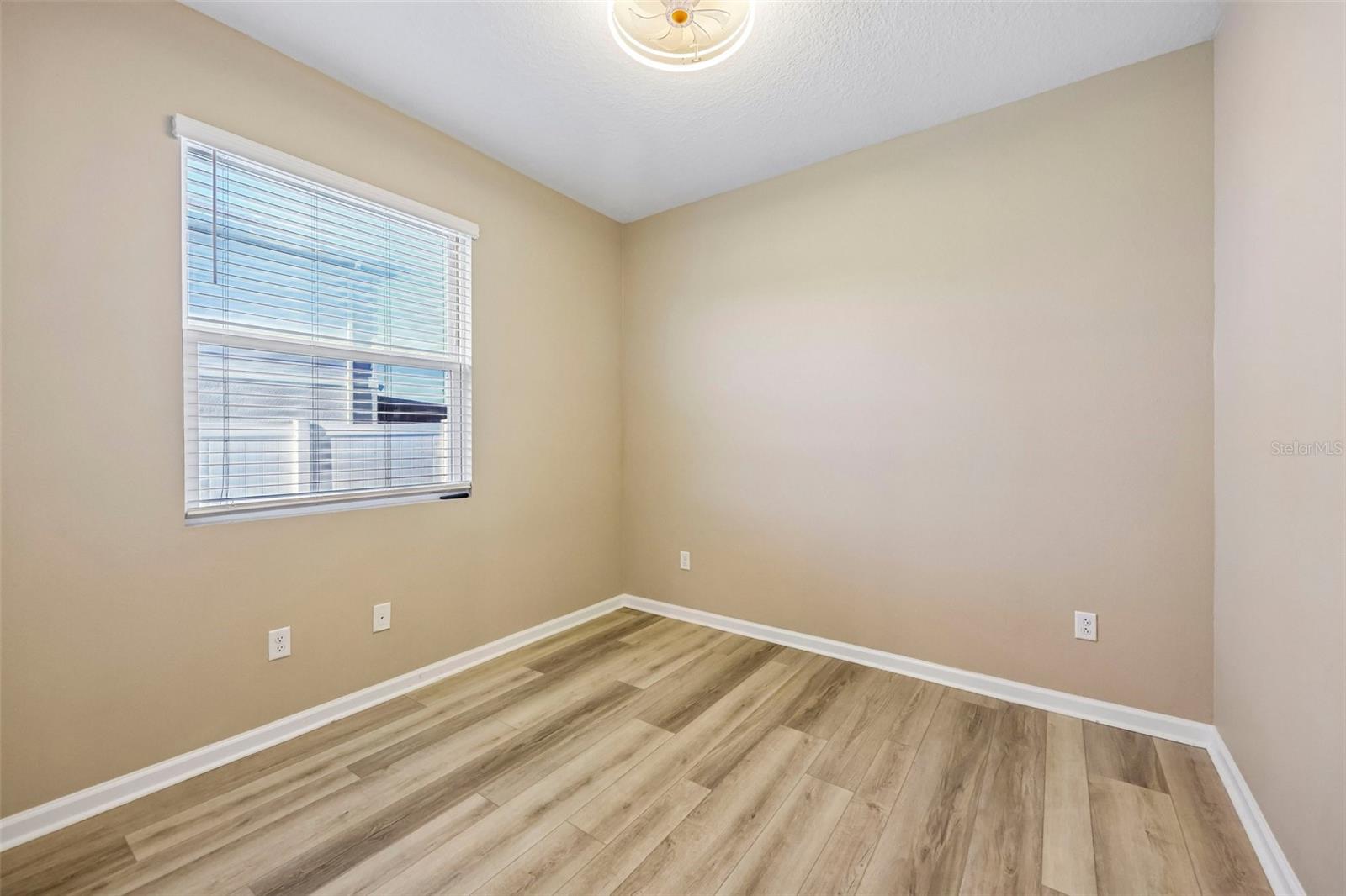 SEASONS/PK HILL - Residential