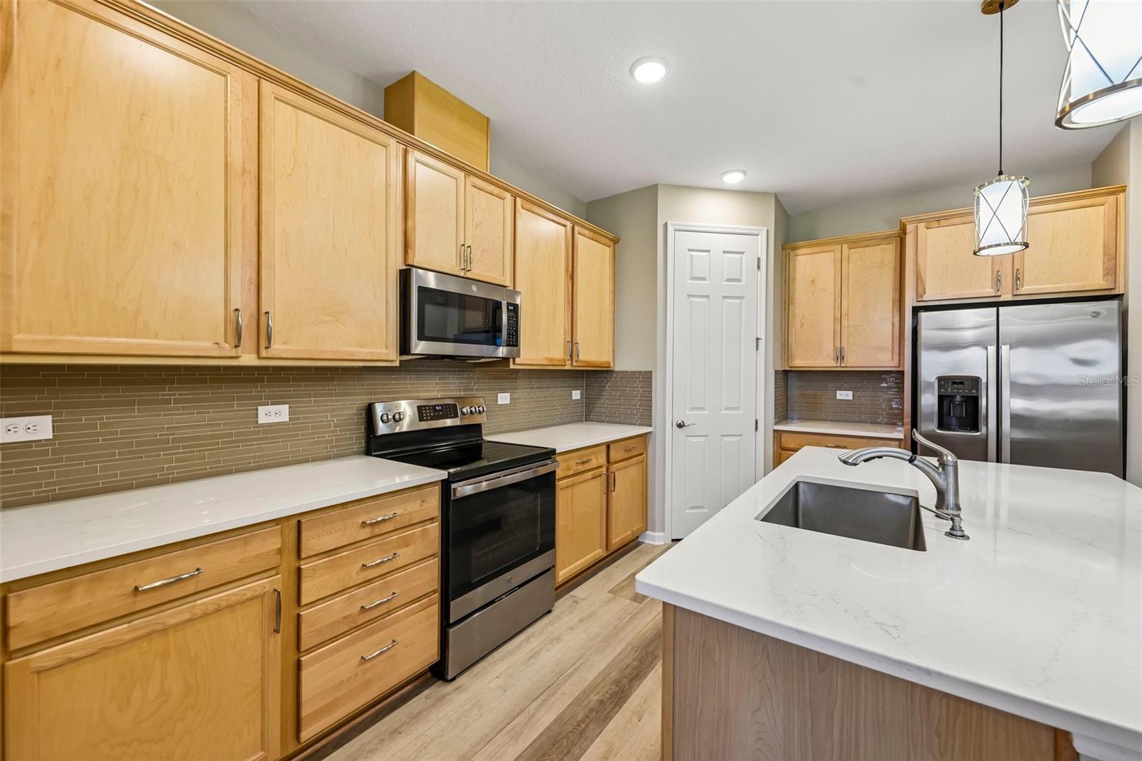 SEASONS/PK HILL - Residential