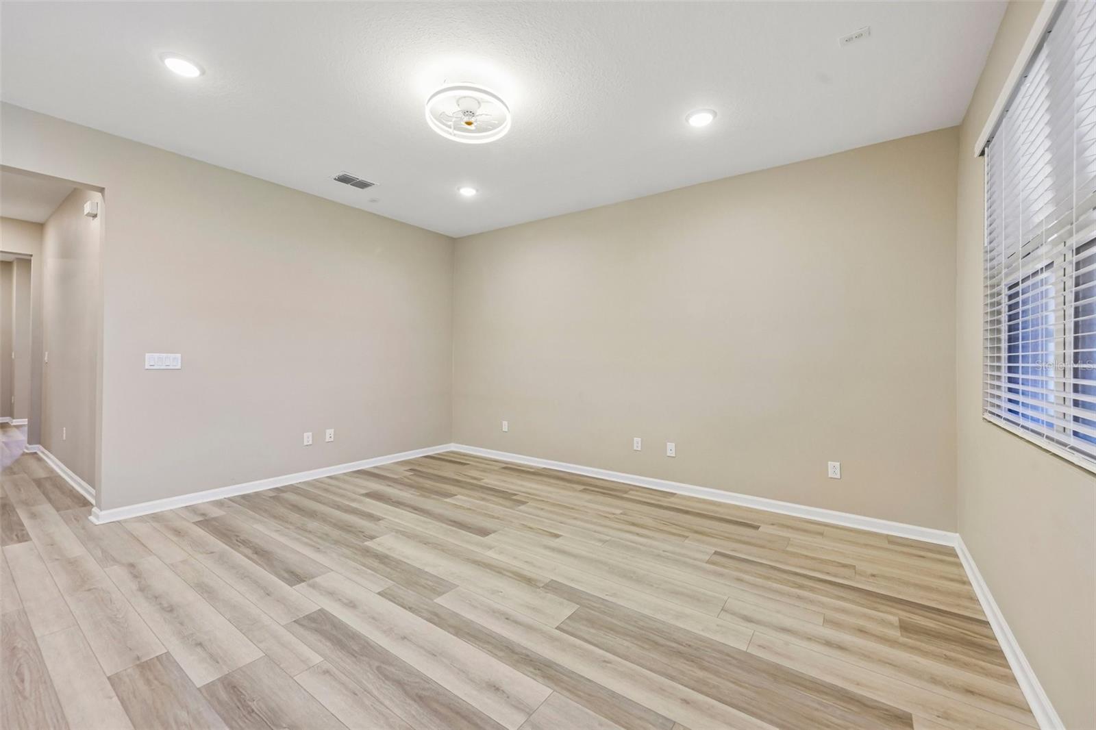 SEASONS/PK HILL - Residential
