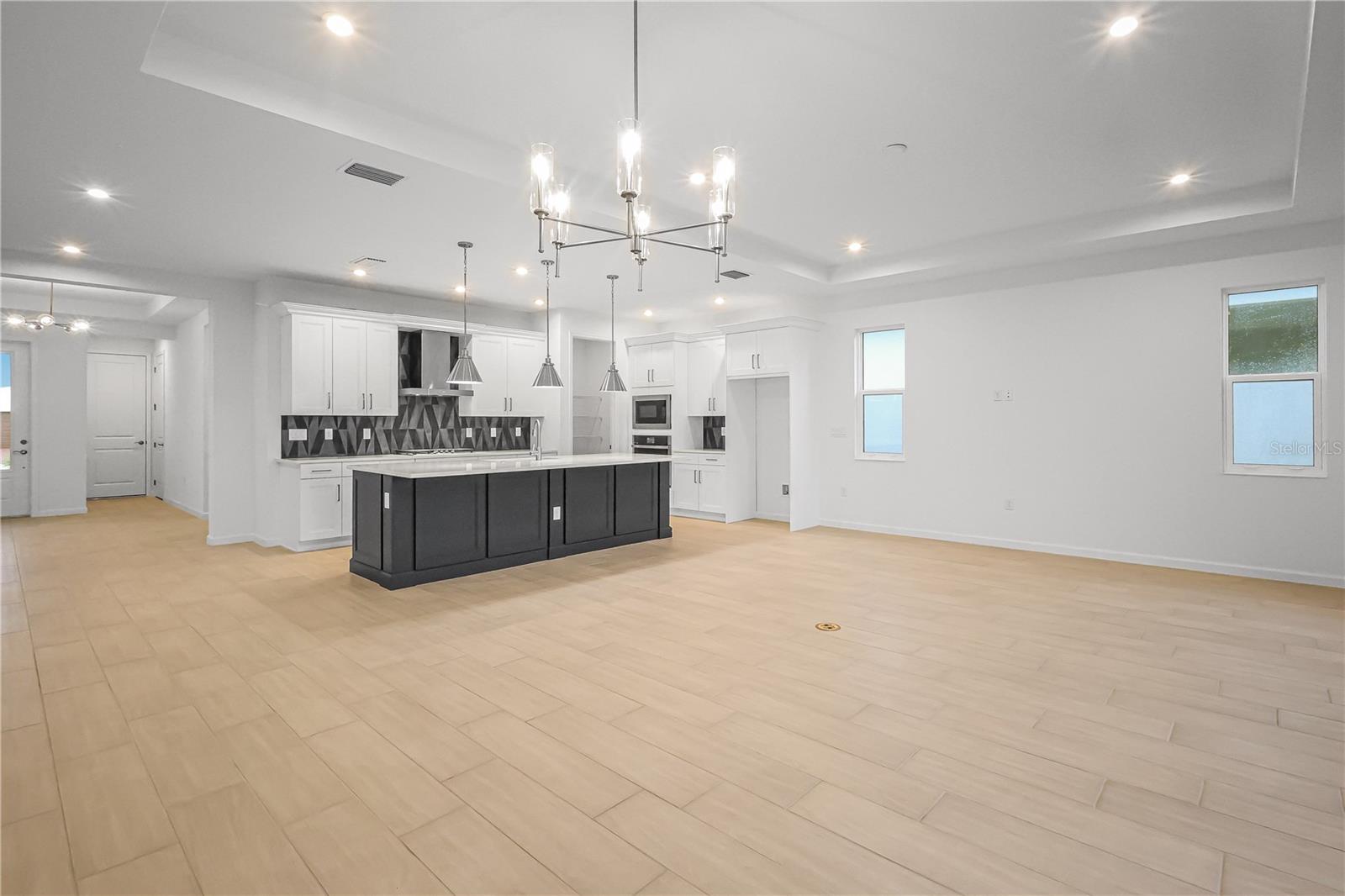 CRESSWIND AT LAKE HARRIS - Residential