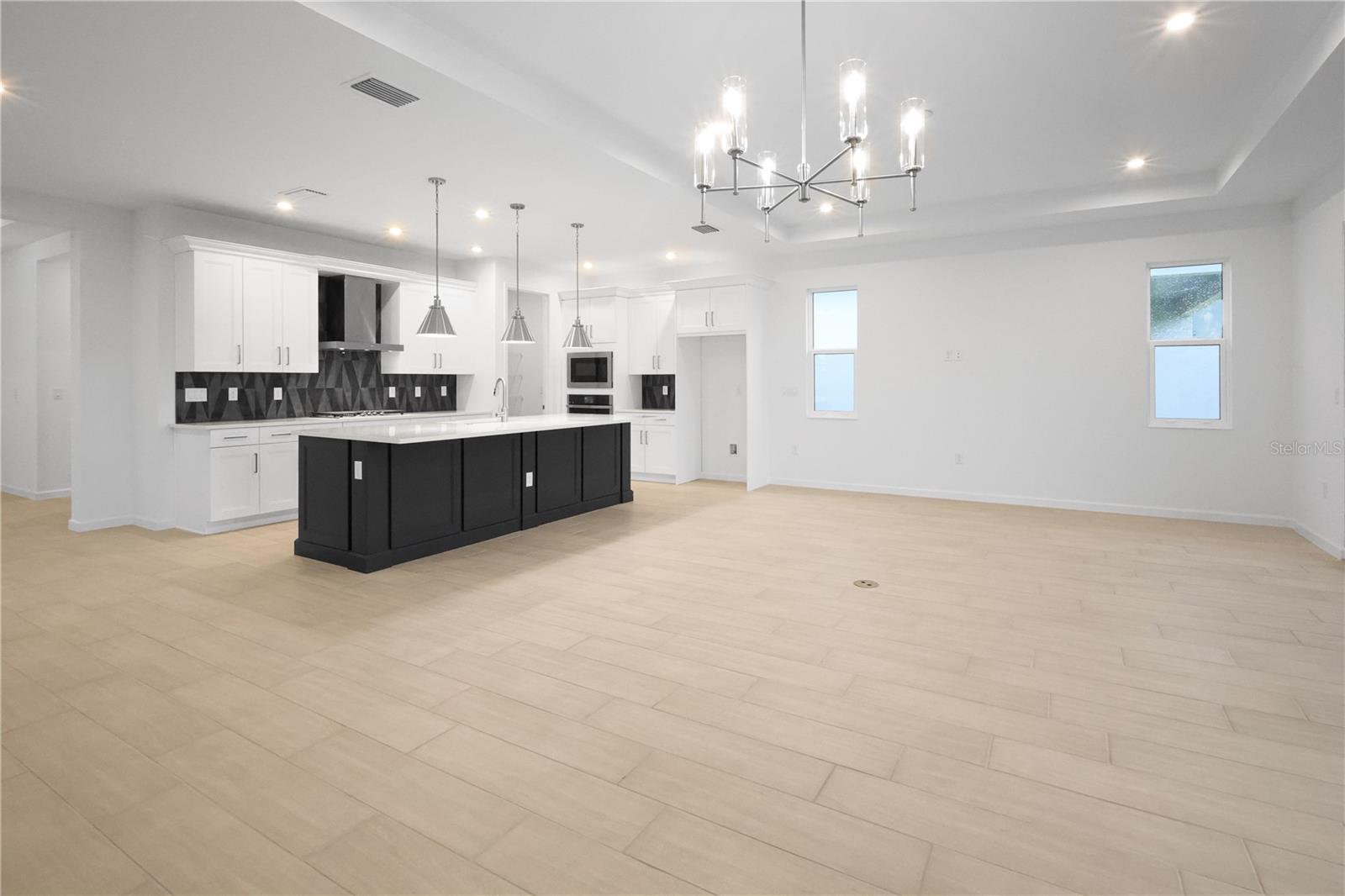 CRESSWIND AT LAKE HARRIS - Residential