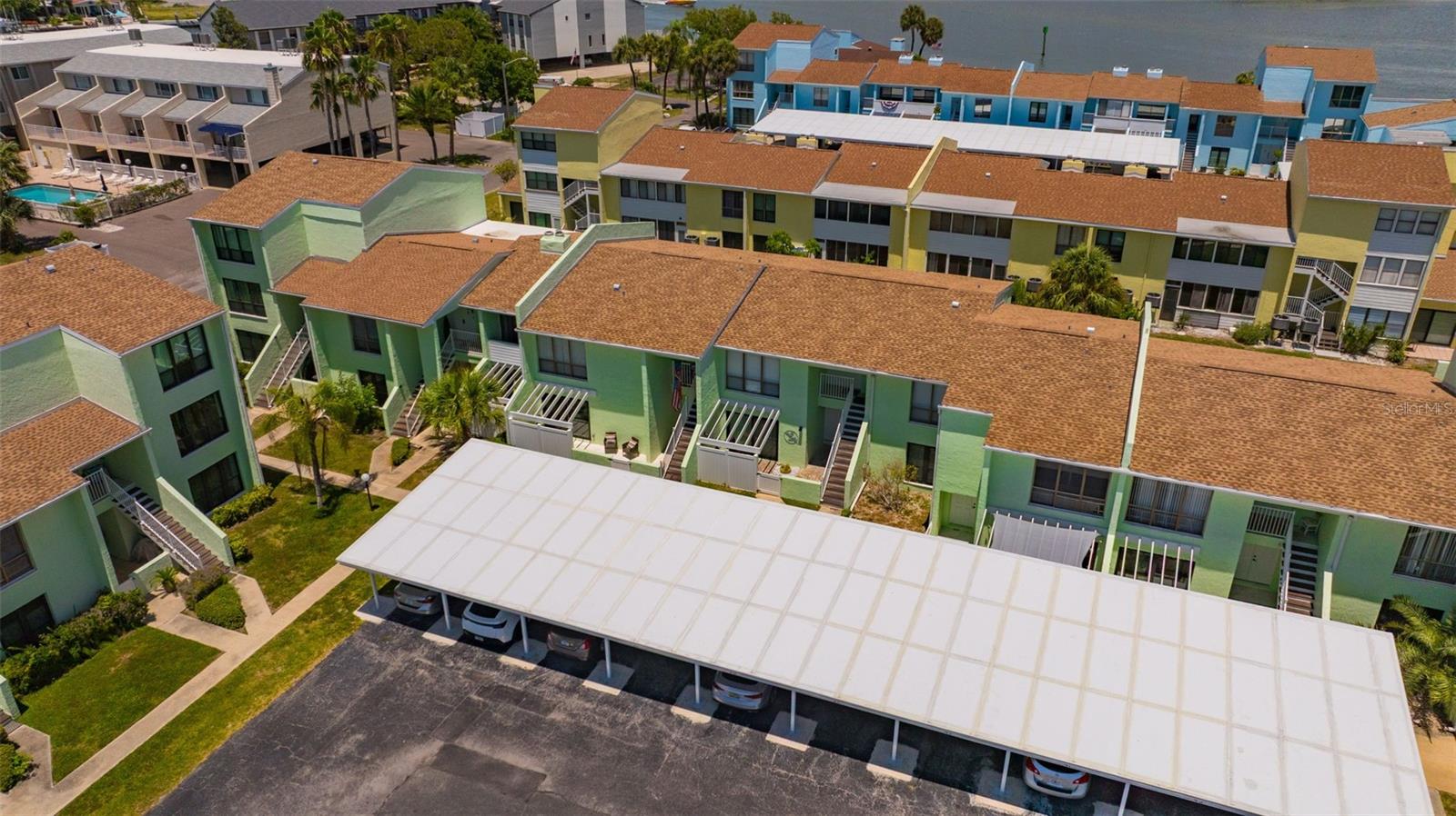 WINDRUSH COVE PH 1 CONDO - Residential