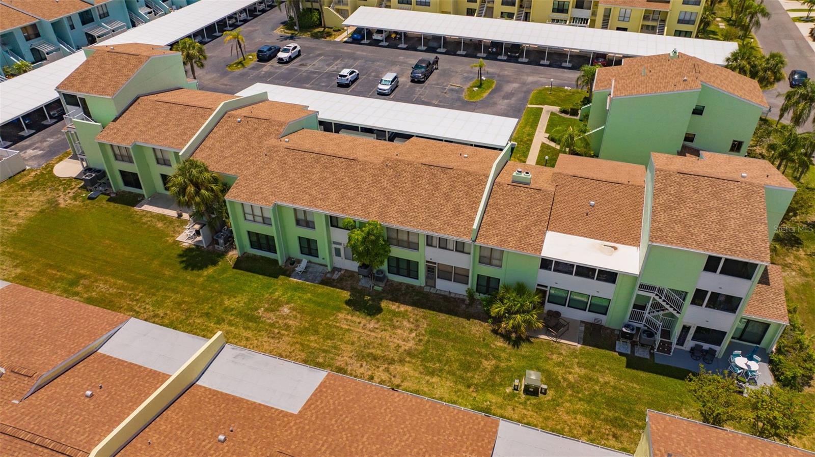 WINDRUSH COVE PH 1 CONDO - Residential