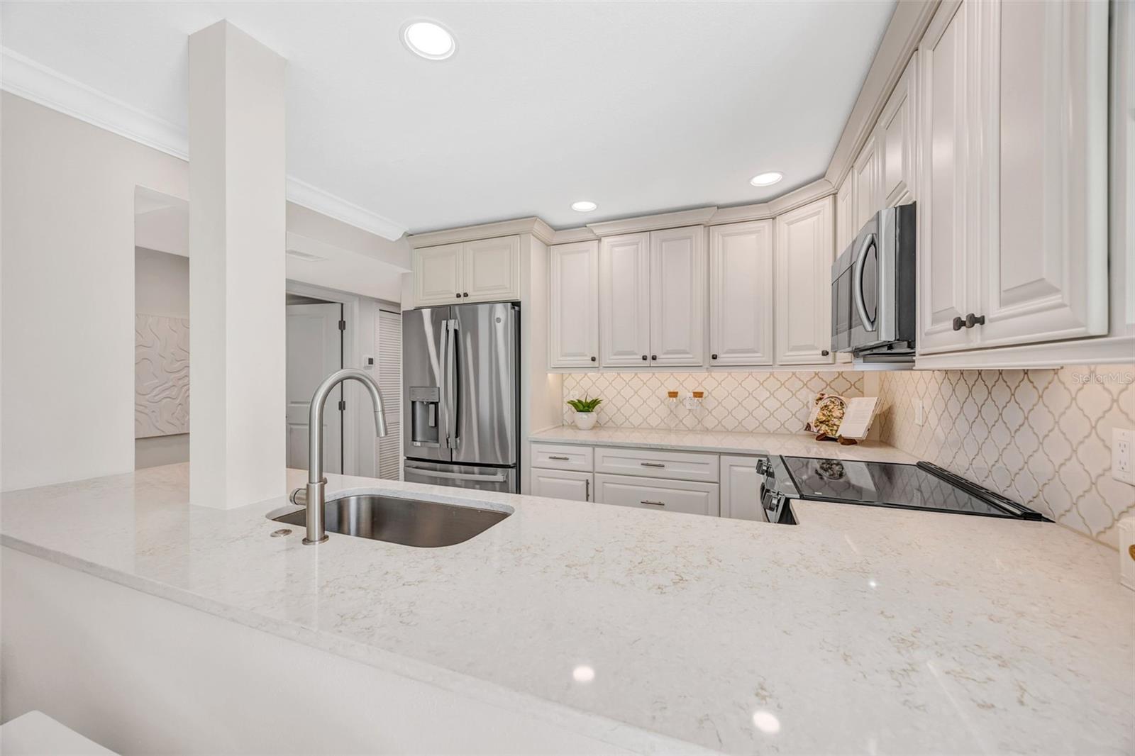 WINDRUSH COVE PH 1 CONDO - Residential